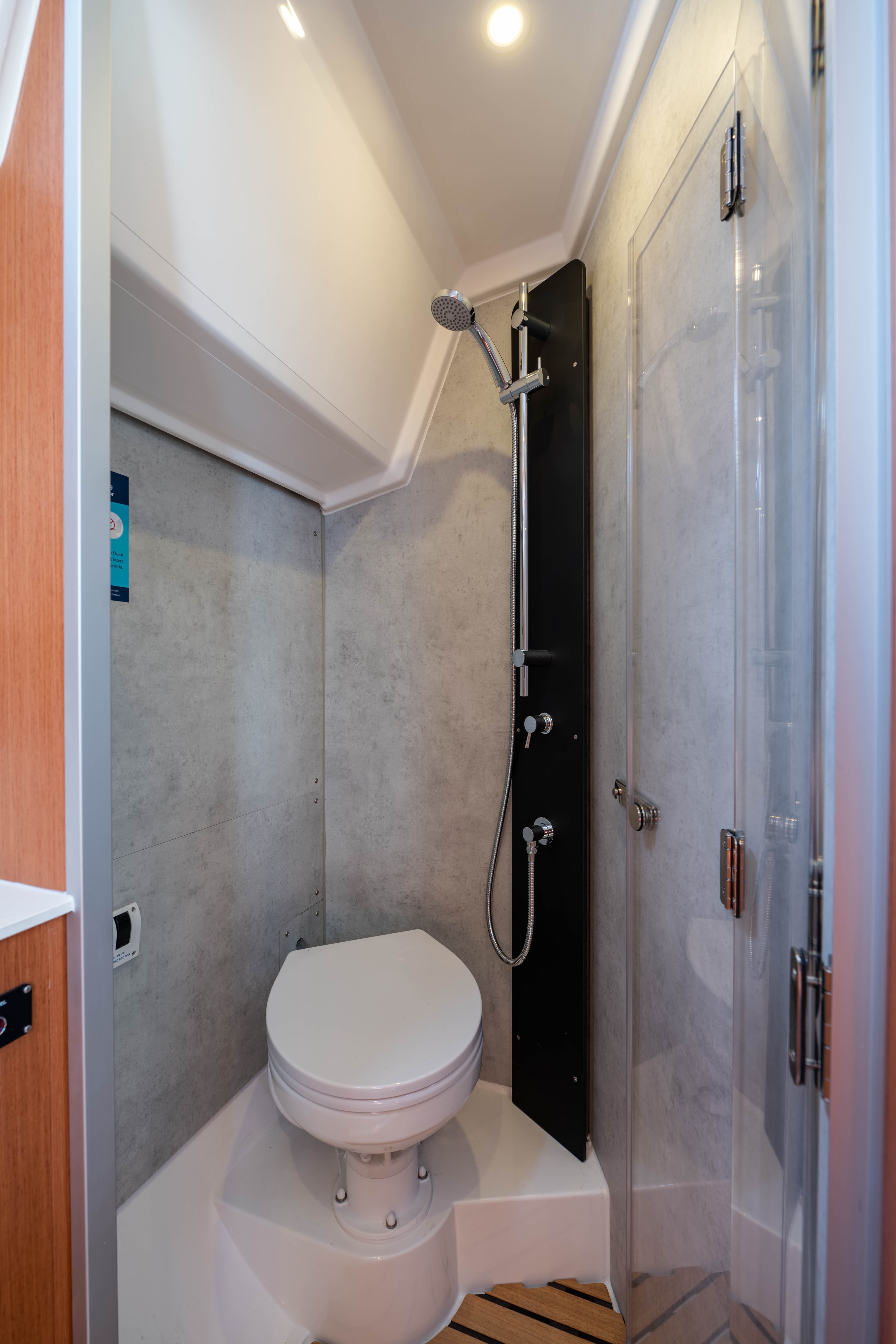 Bavaria C42 - photo 13