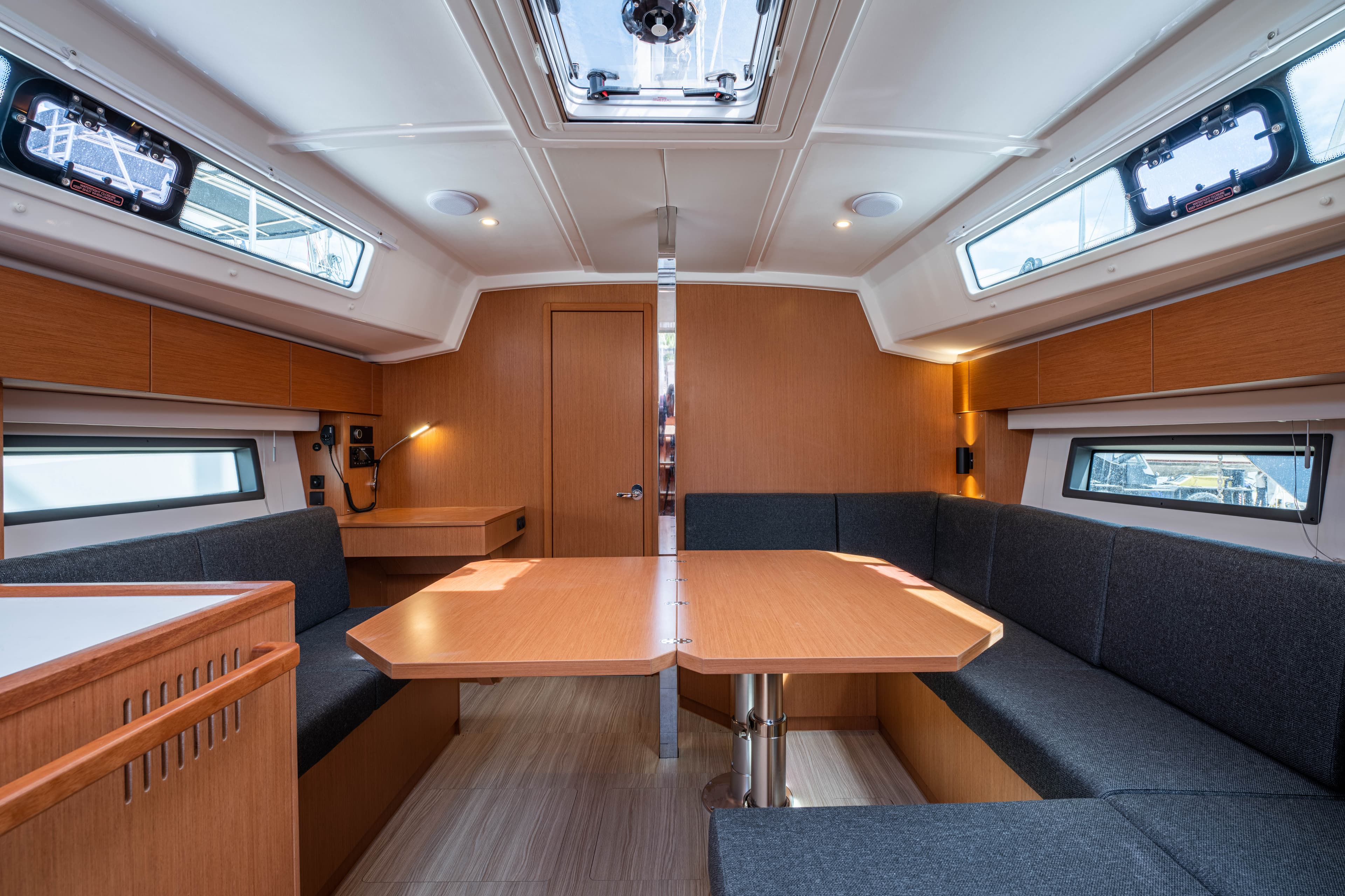 Bavaria C42 - photo 29