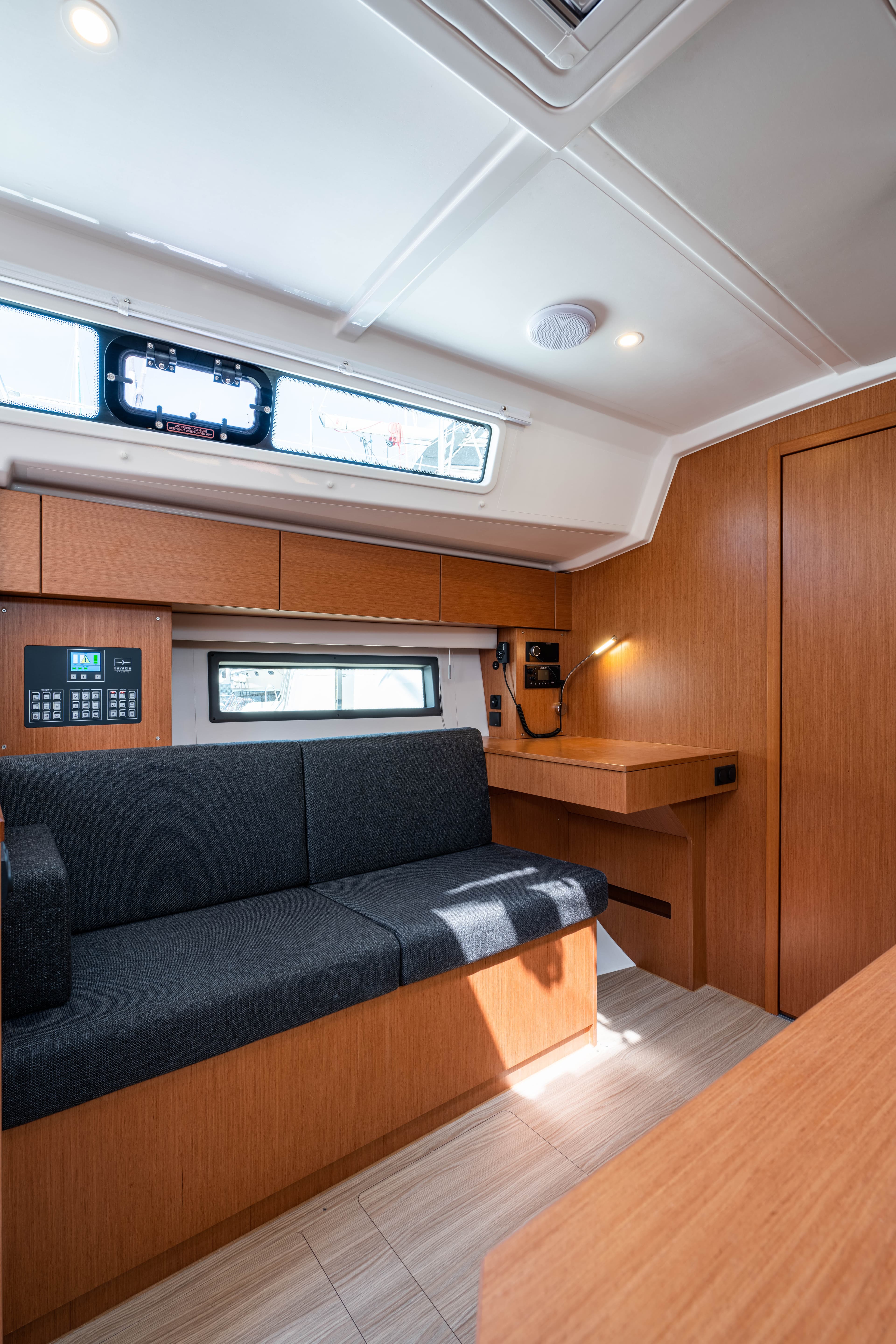 Bavaria C42 - photo 33