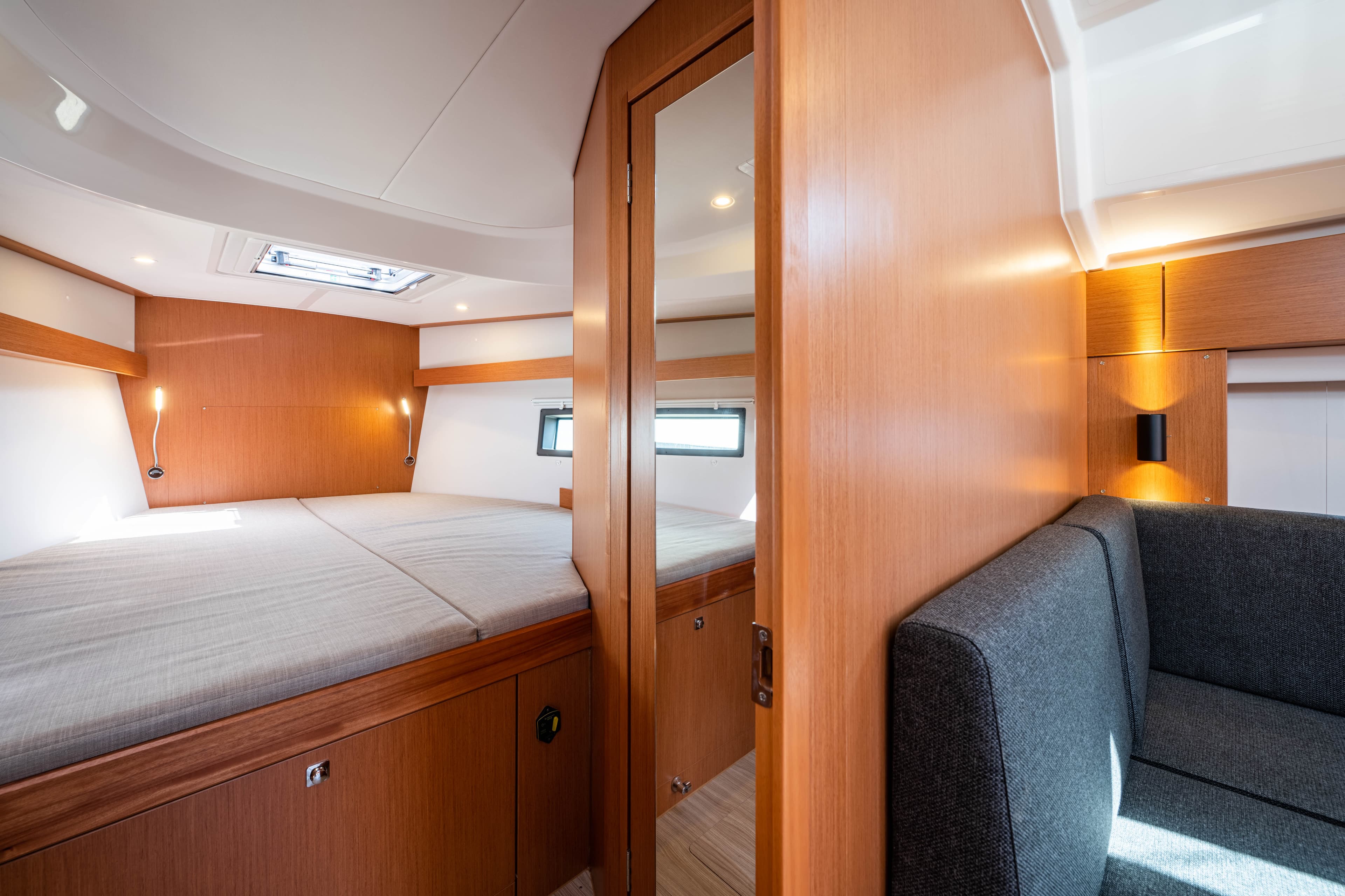 Bavaria C42 - photo 31