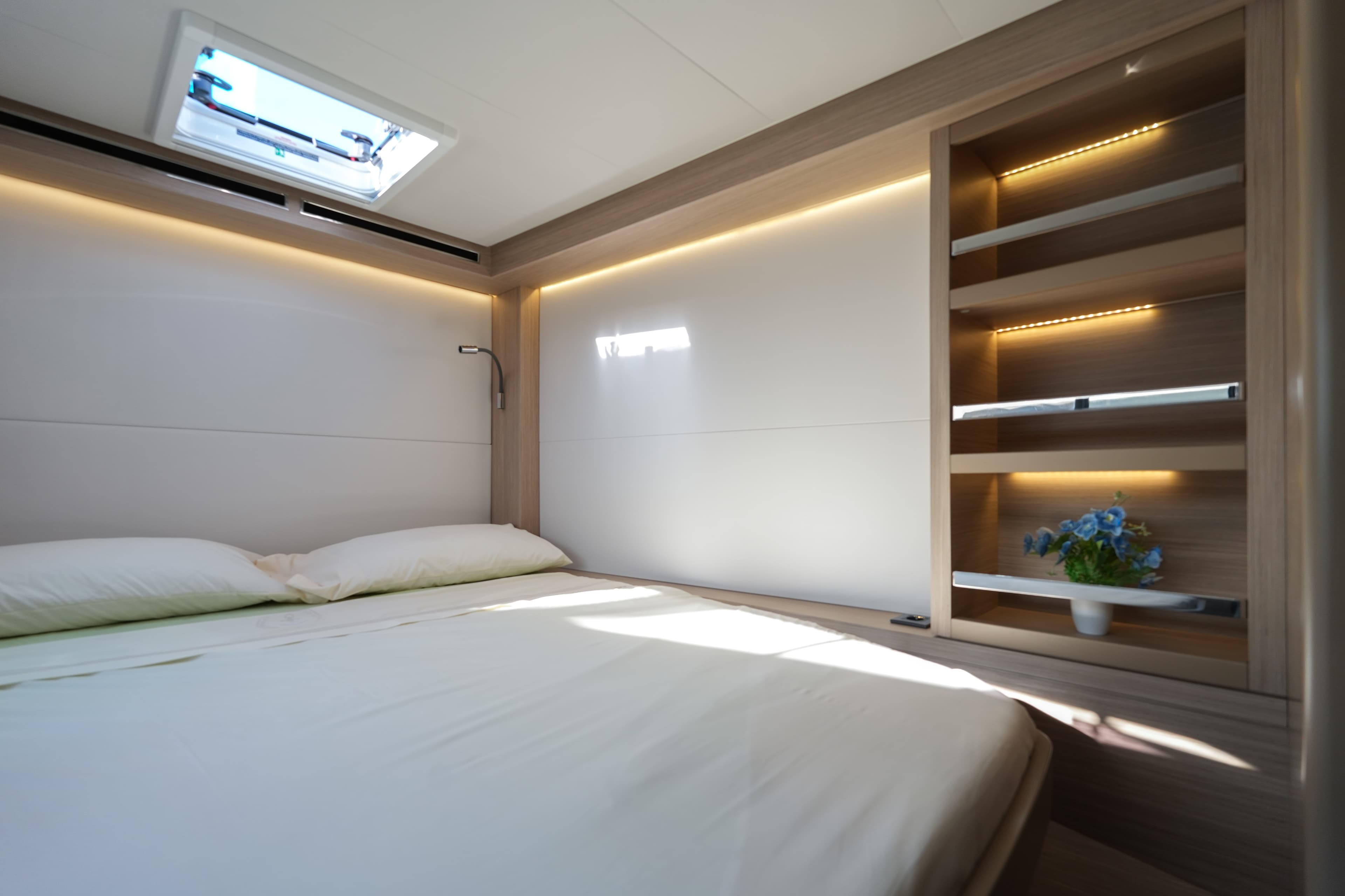 Lagoon 51 - photo 16