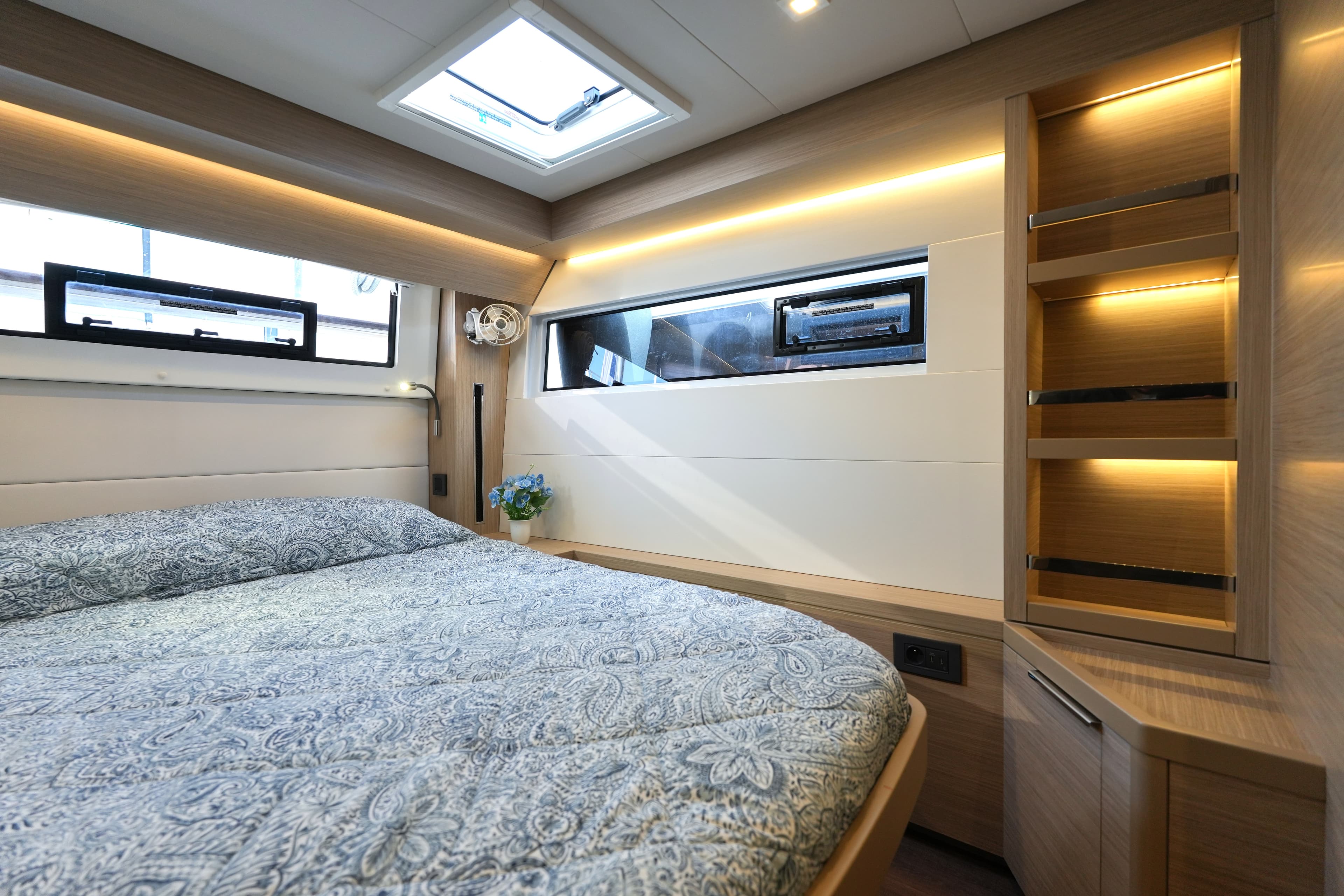 Lagoon 51 - photo 25