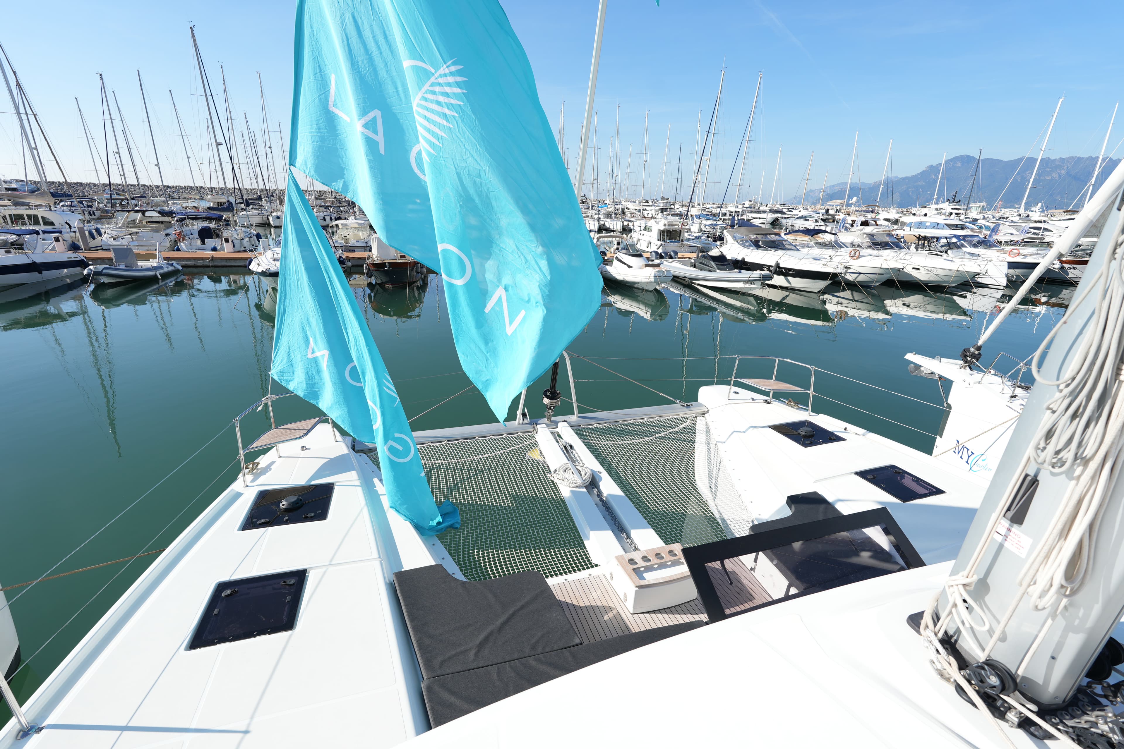 Lagoon 51 - photo 27