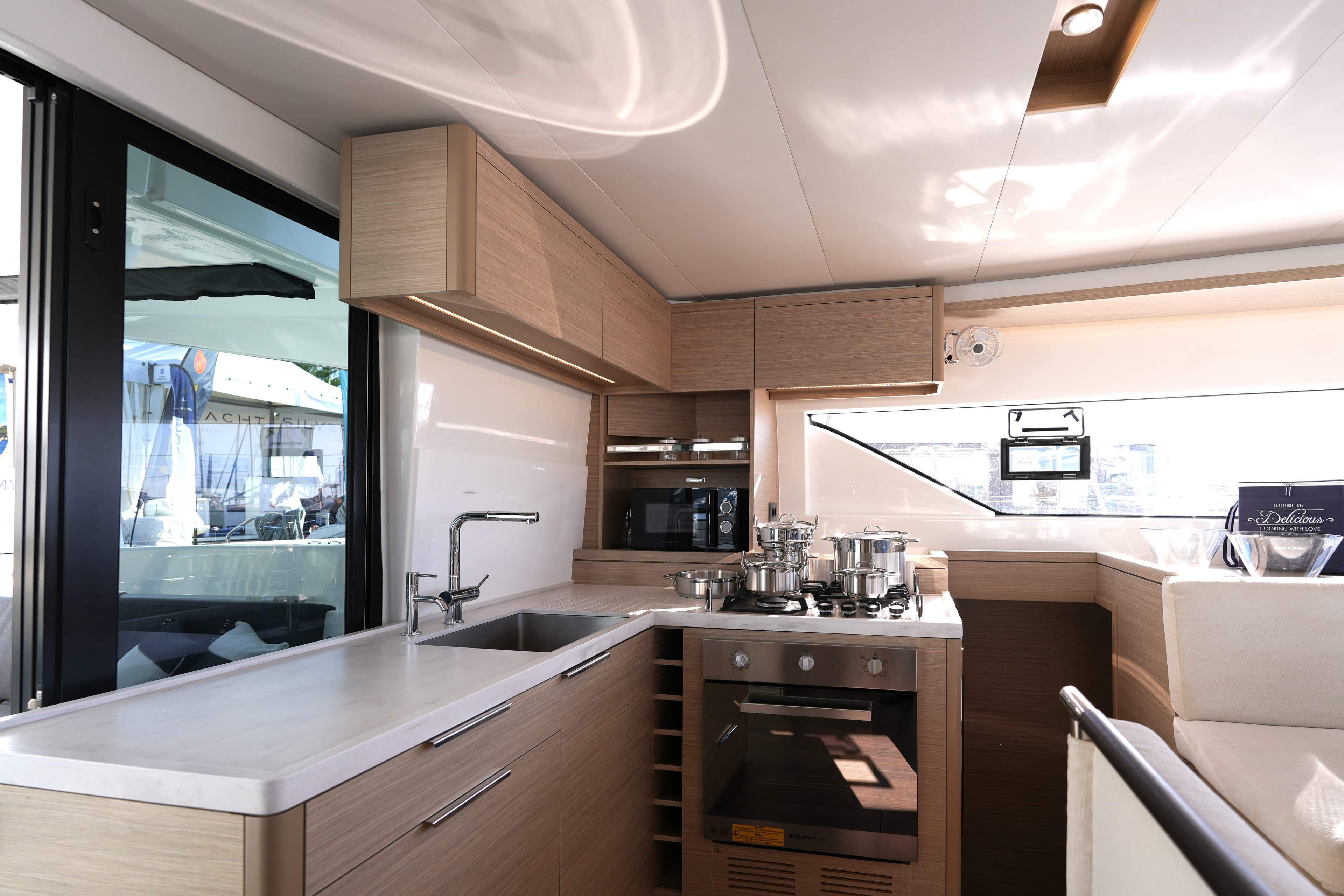 Lagoon 51 - photo 31