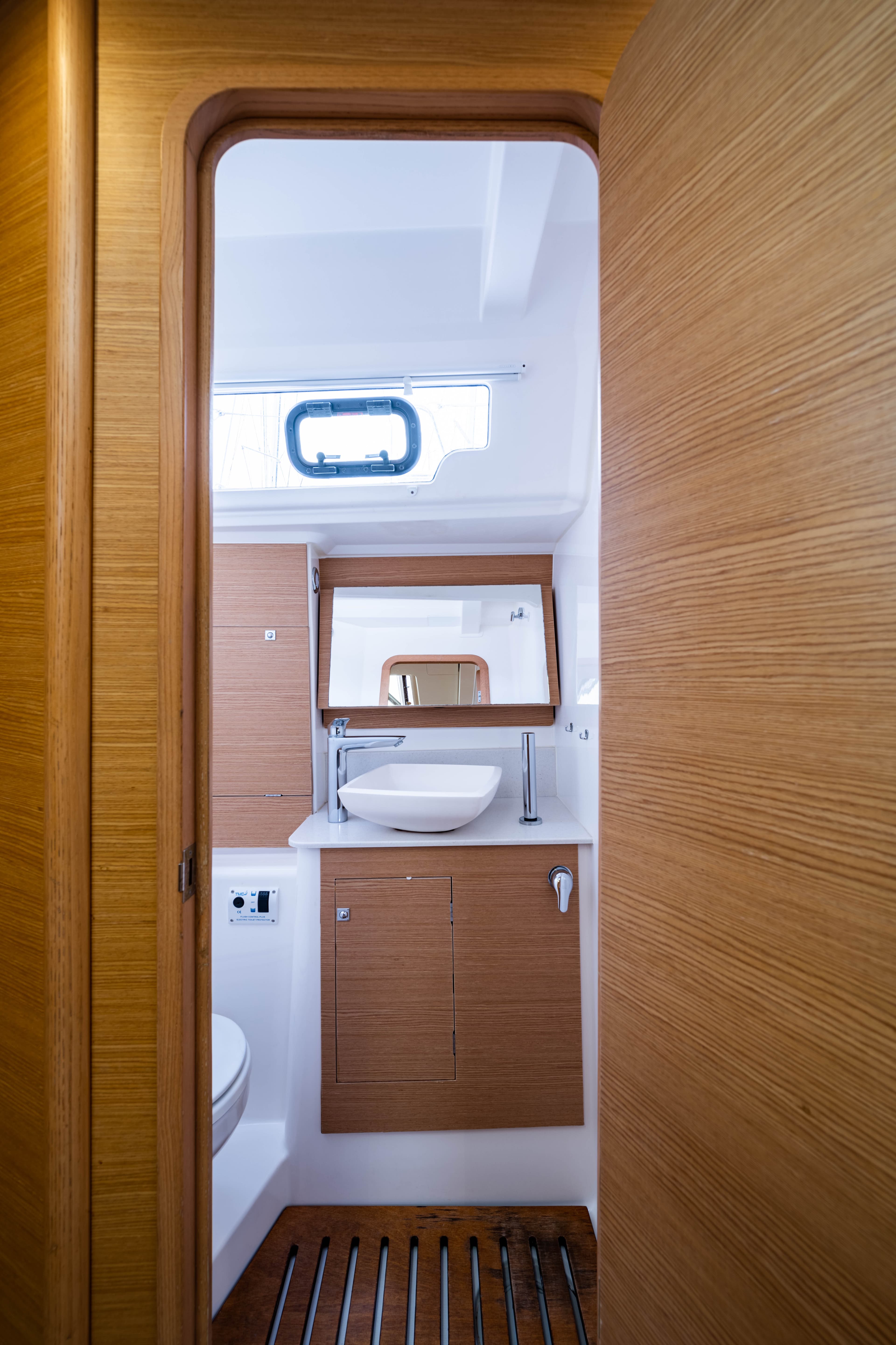 Dufour 460 Grand Large - photo 30