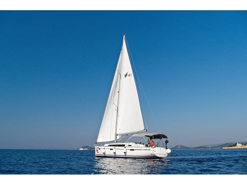 Bavaria Cruiser 41 - photo