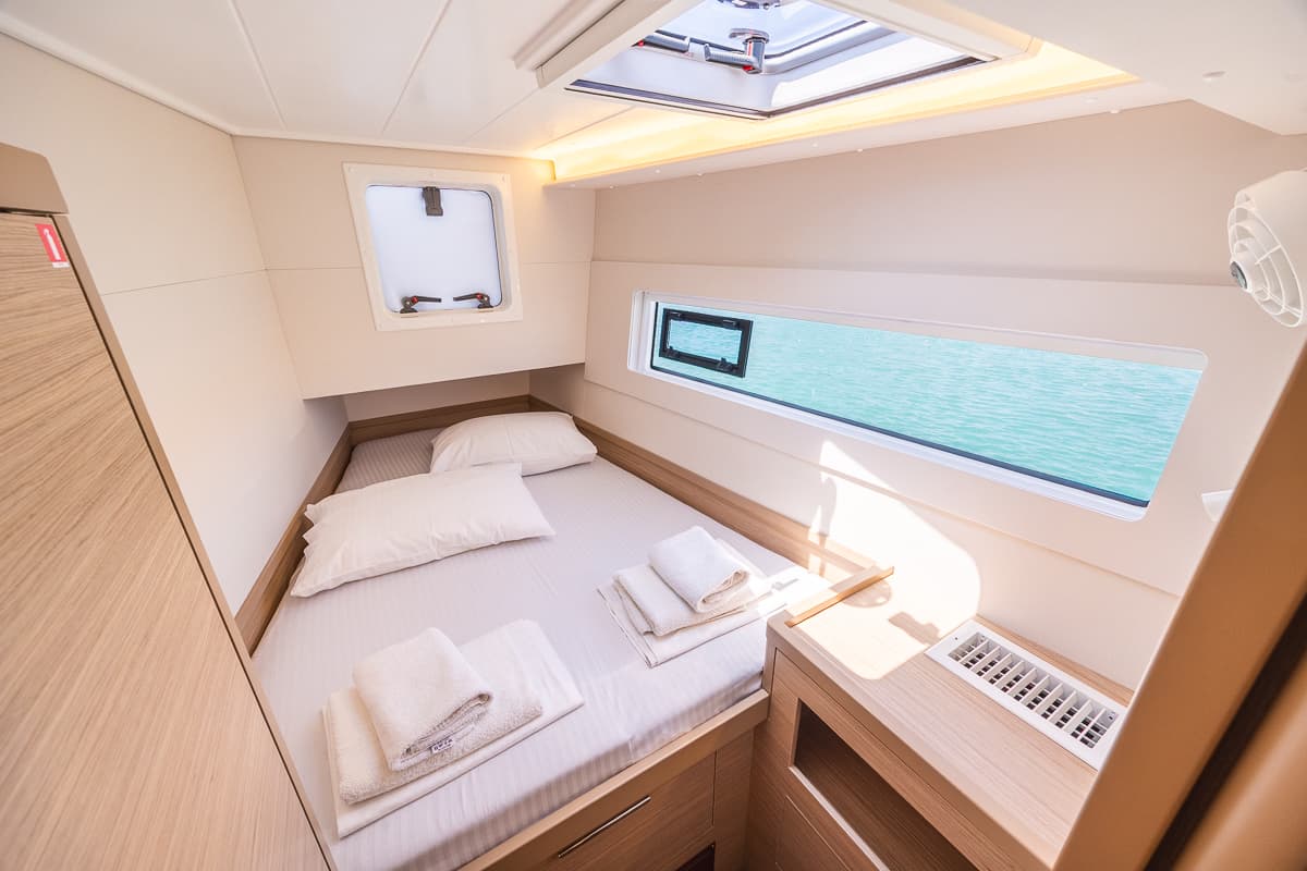 Lagoon 40 - photo 45