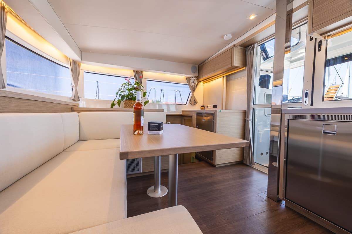 Lagoon 40 - photo 39