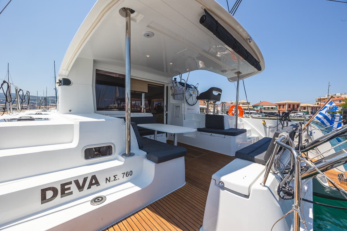 Lagoon 40 - photo 28