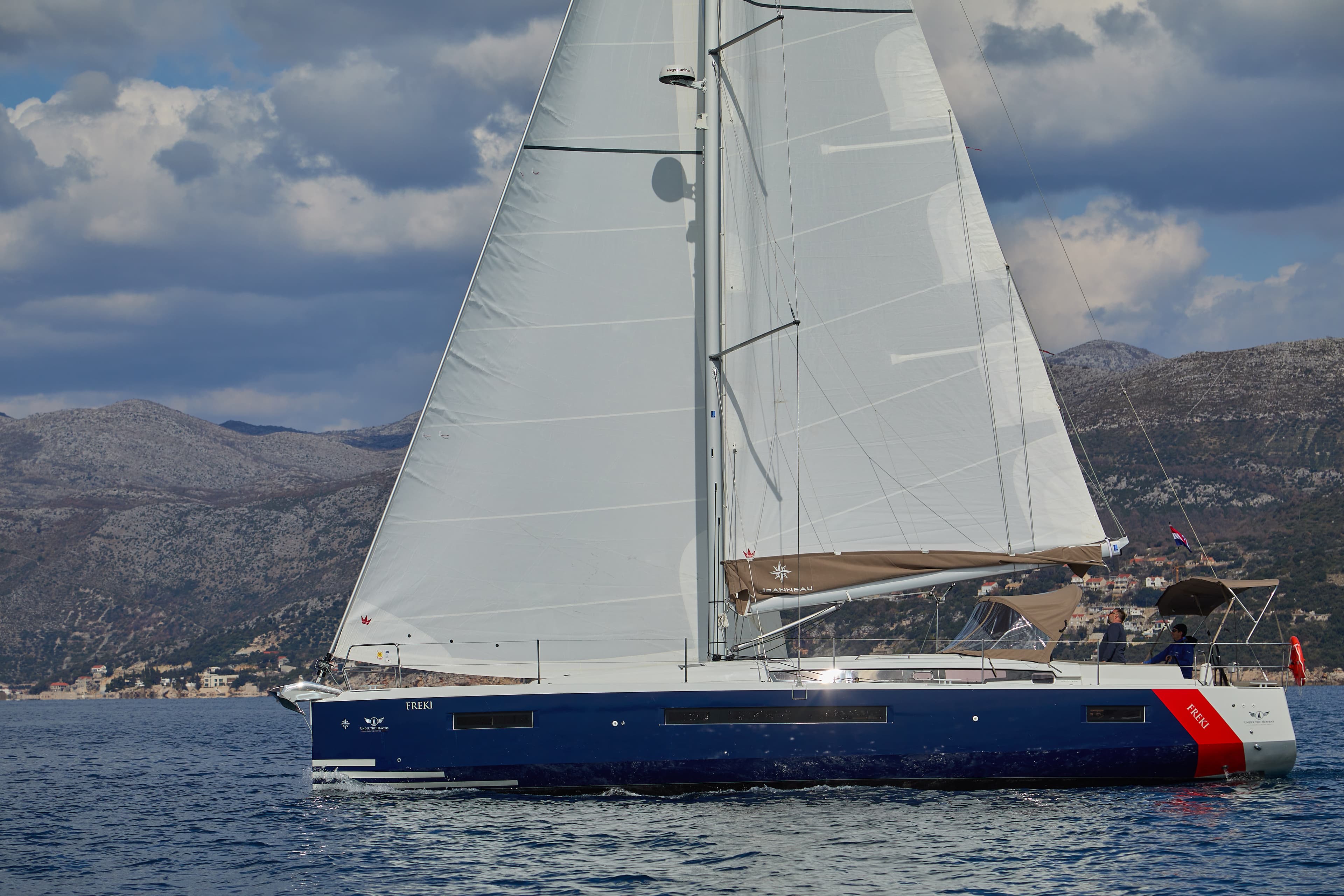 Sun Odyssey 490 - photo 4