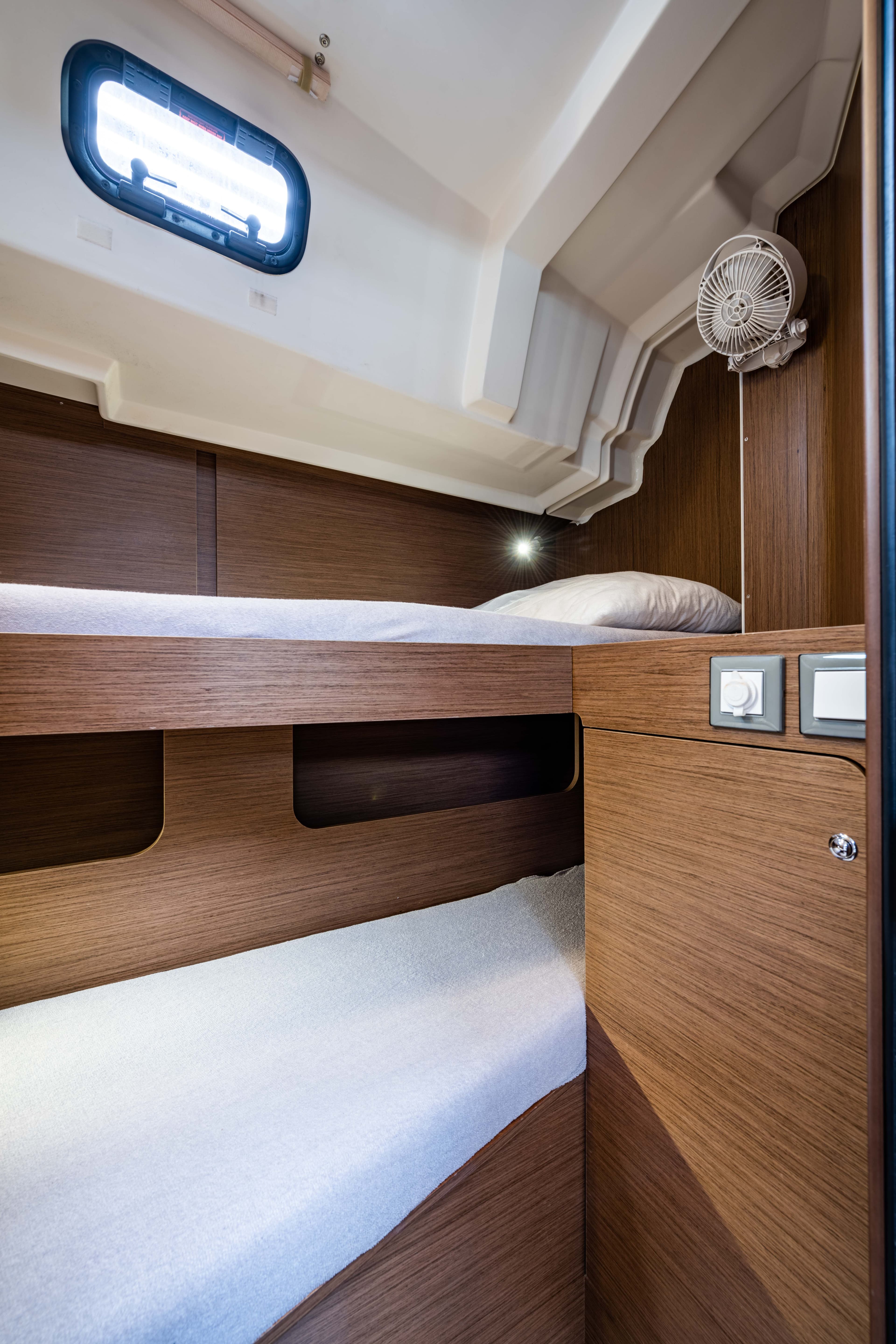 Oceanis 46.1 - photo 17