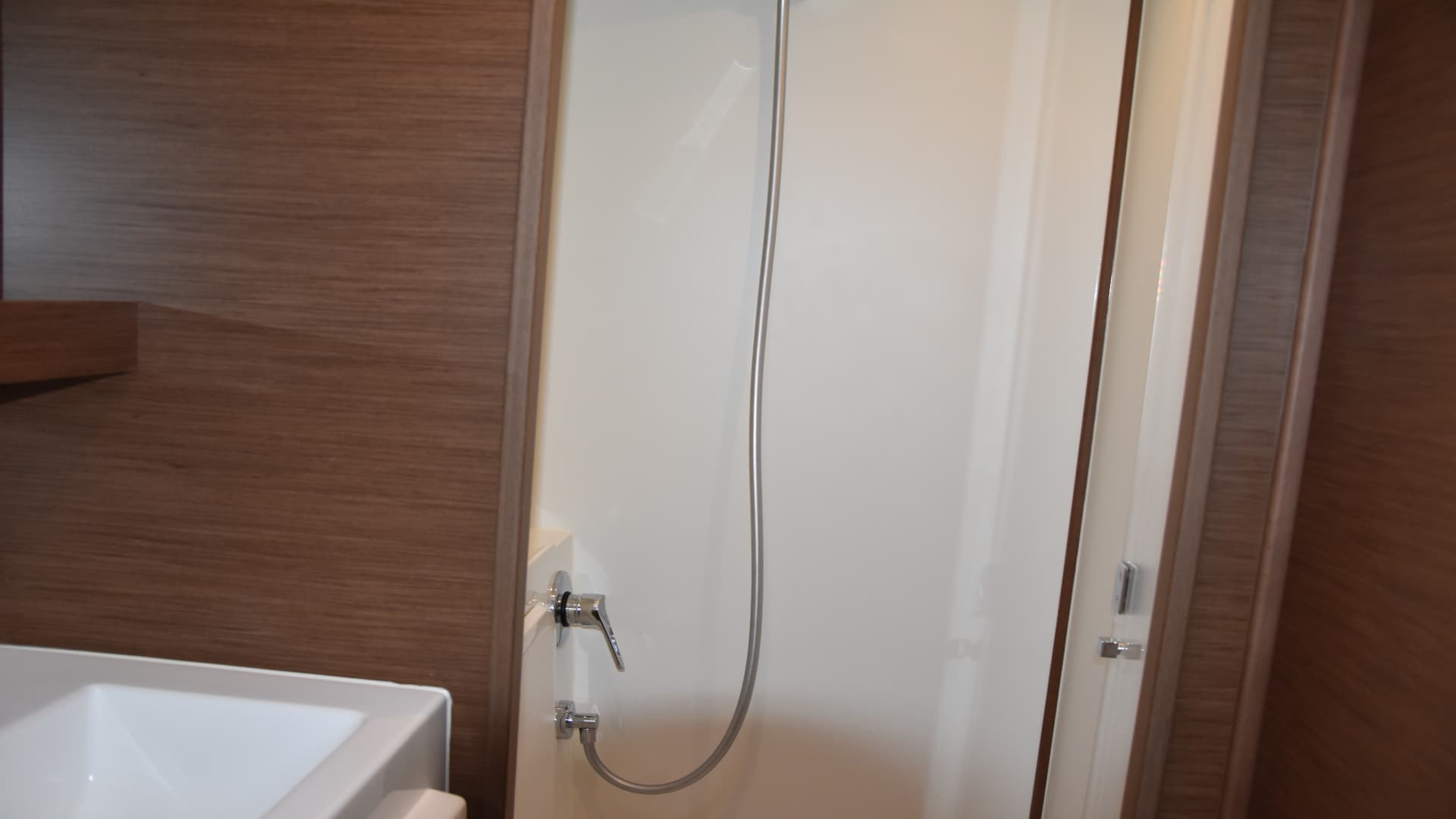 Lagoon 42 - photo 11