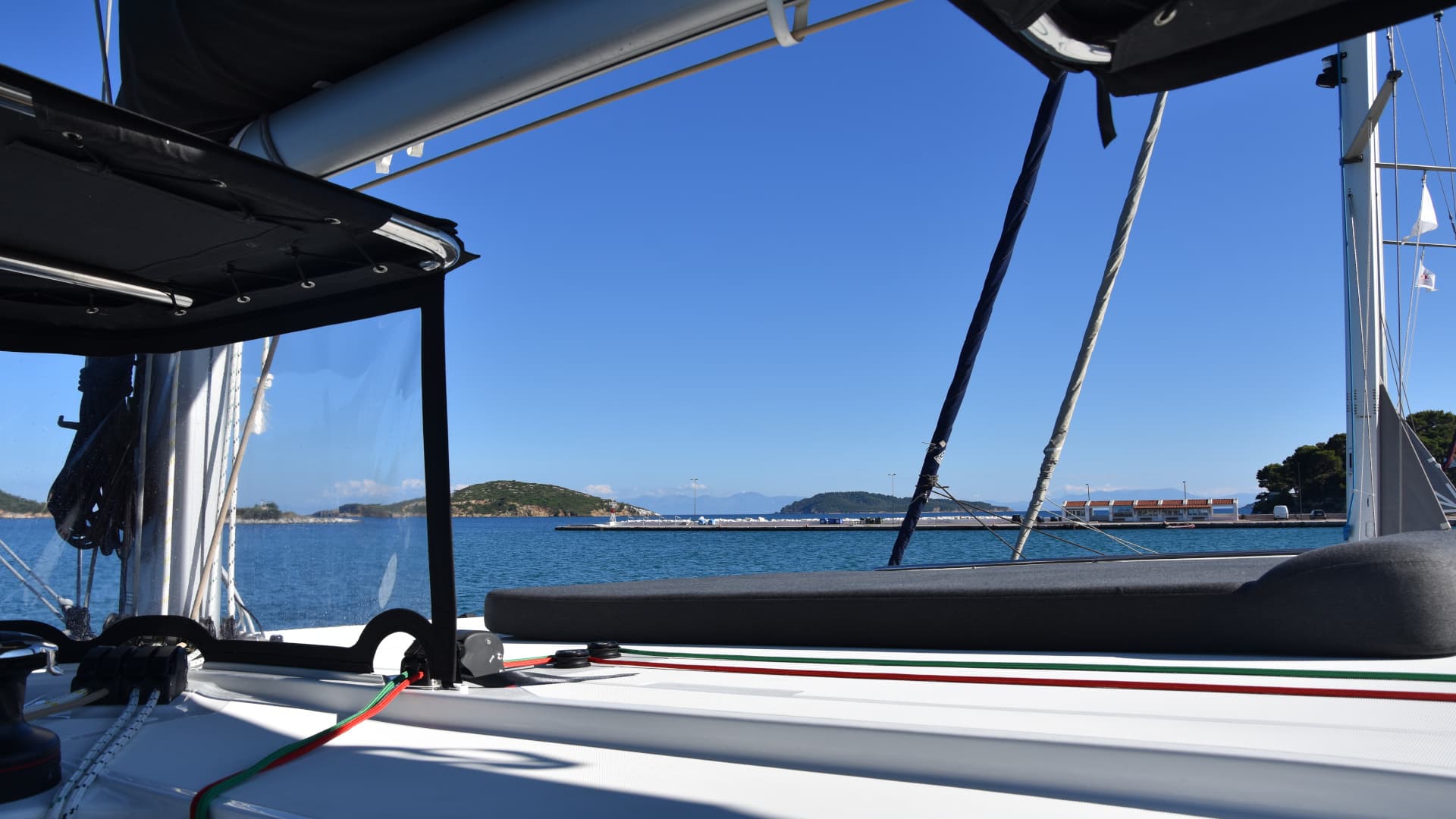 Lagoon 42 - photo 11