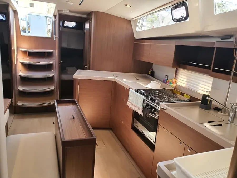 Oceanis 46.1 - photo 12