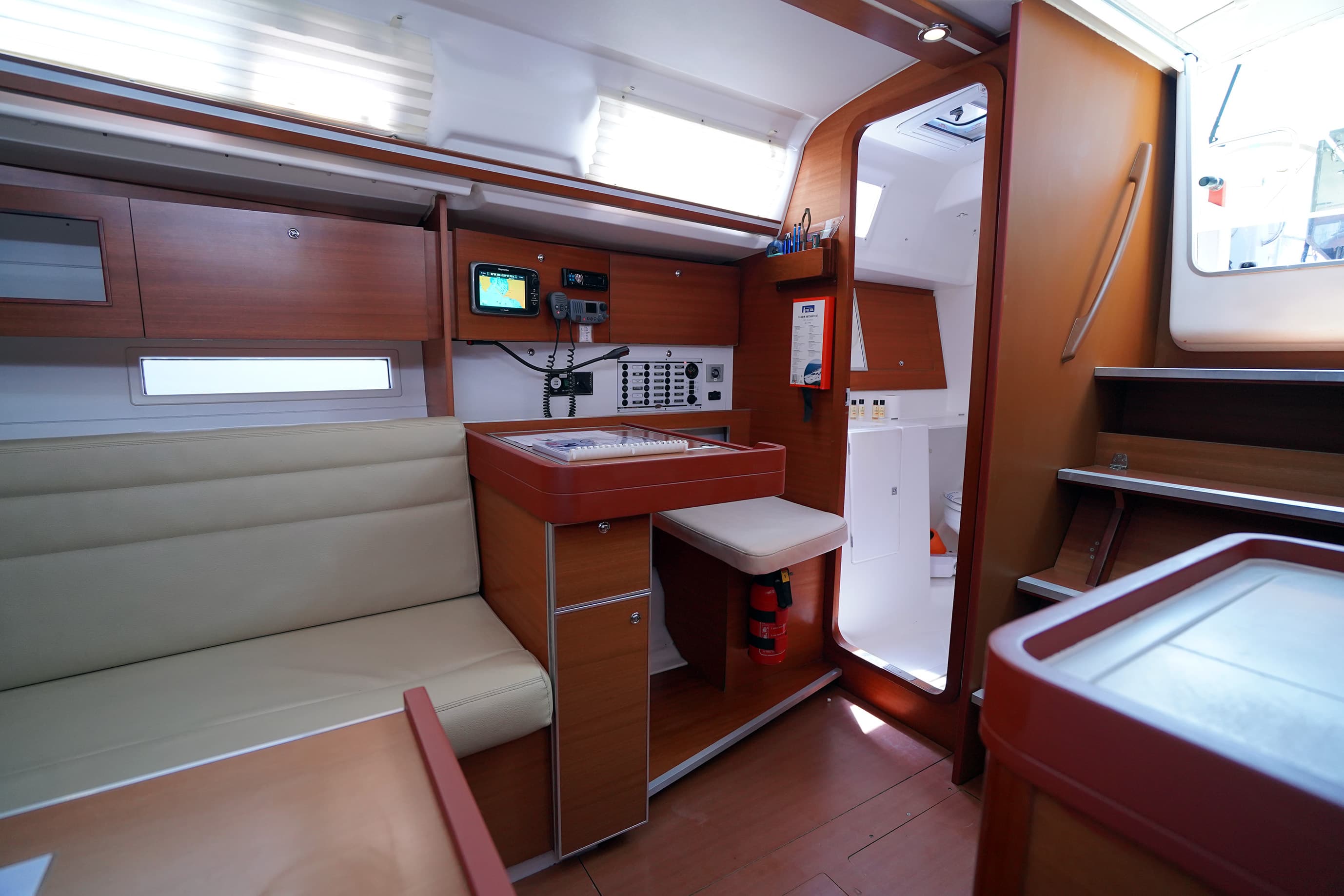 Dufour 335 Grand Large - photo 18