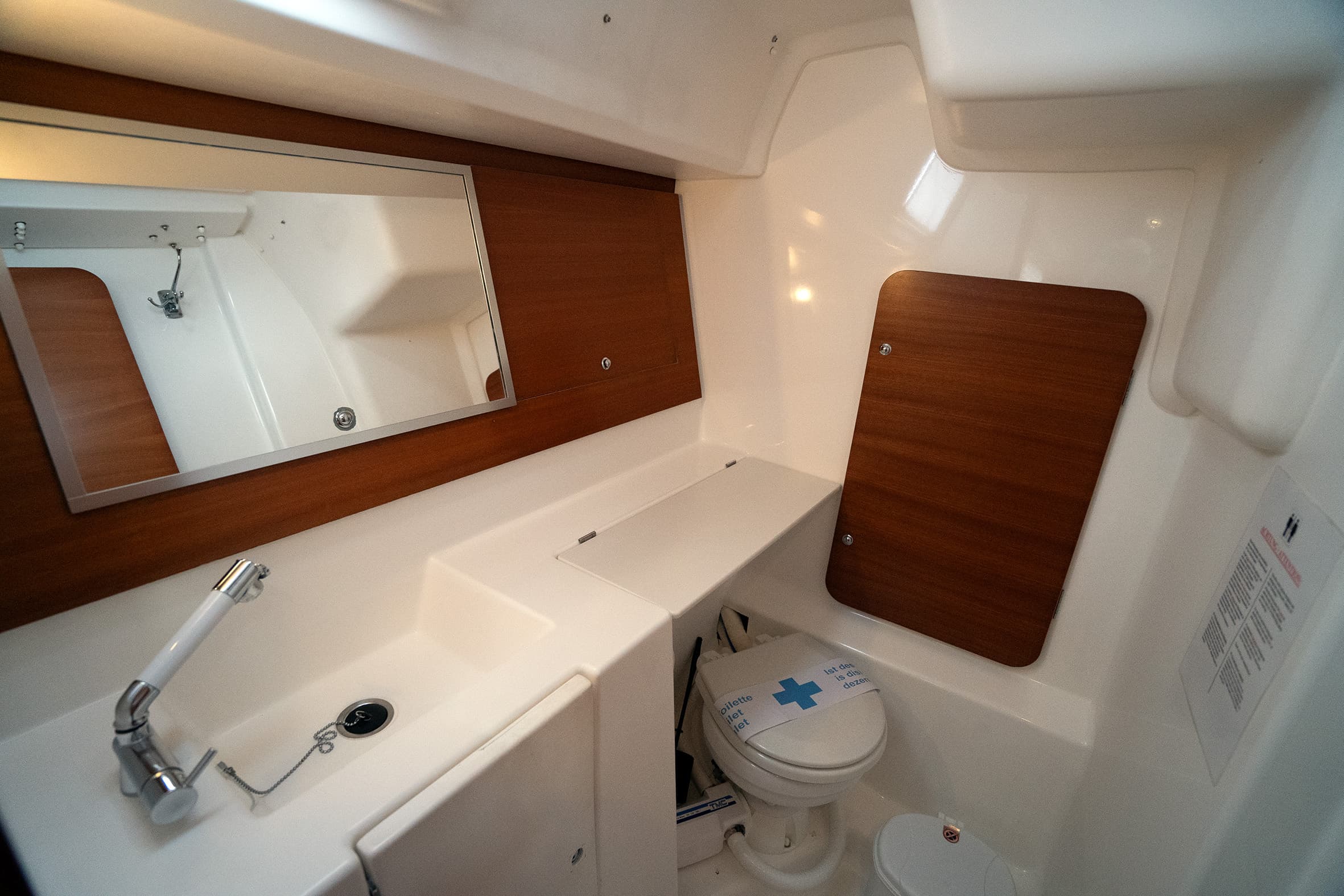 Dufour 335 Grand Large - photo 19