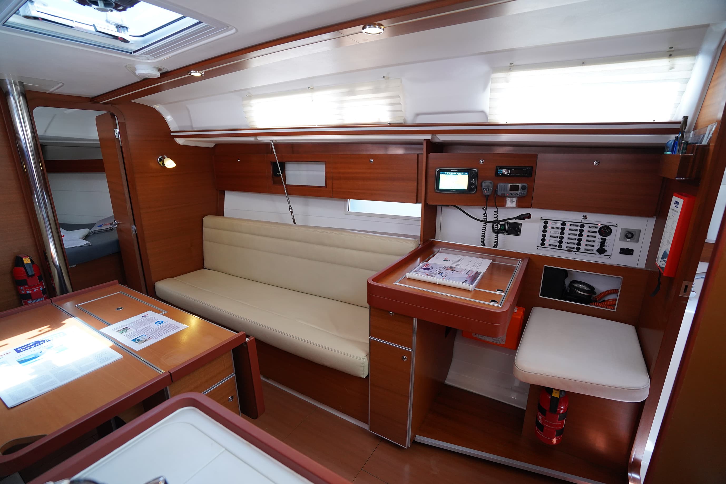 Dufour 335 Grand Large - photo 16