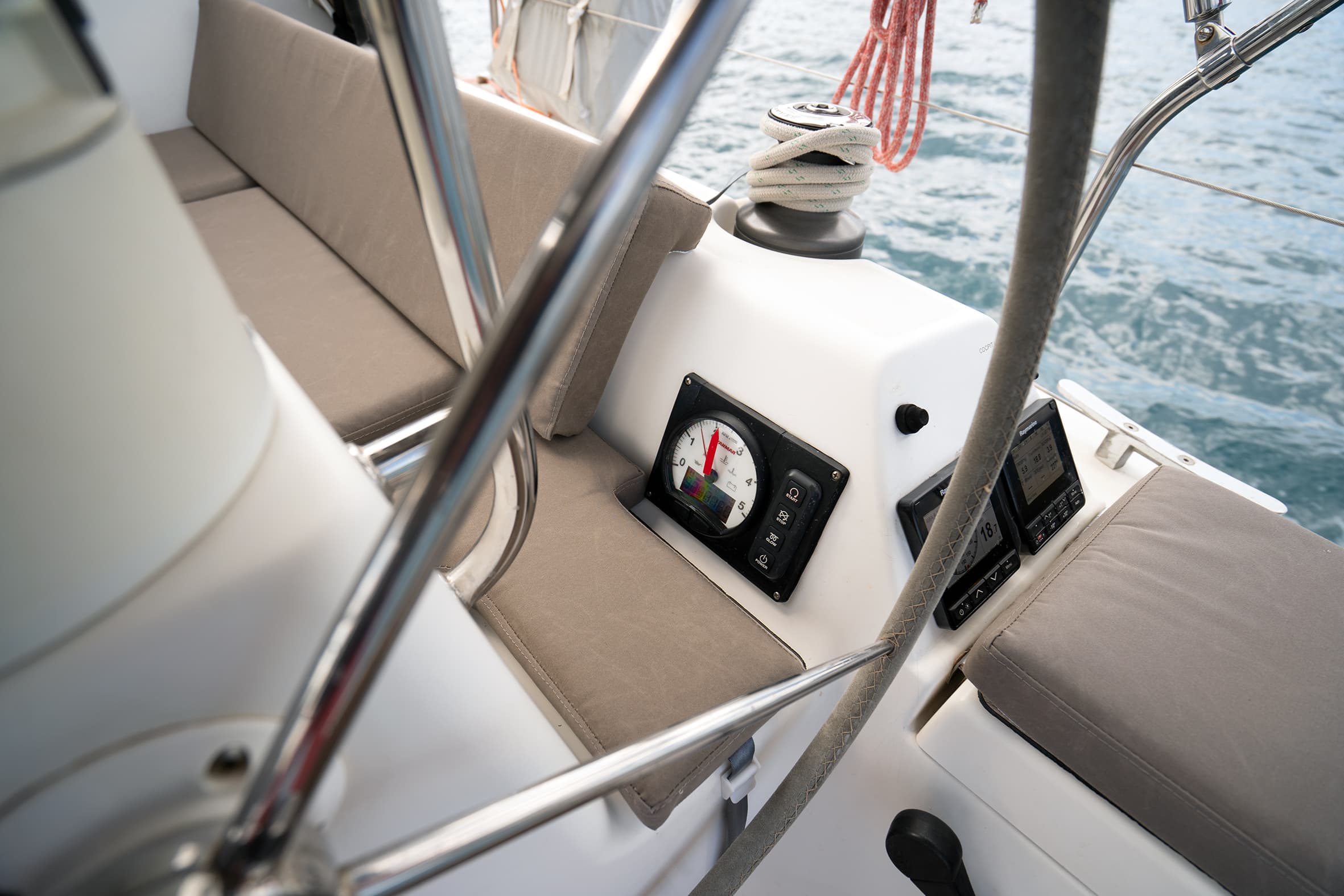 Dufour 335 Grand Large - photo 8