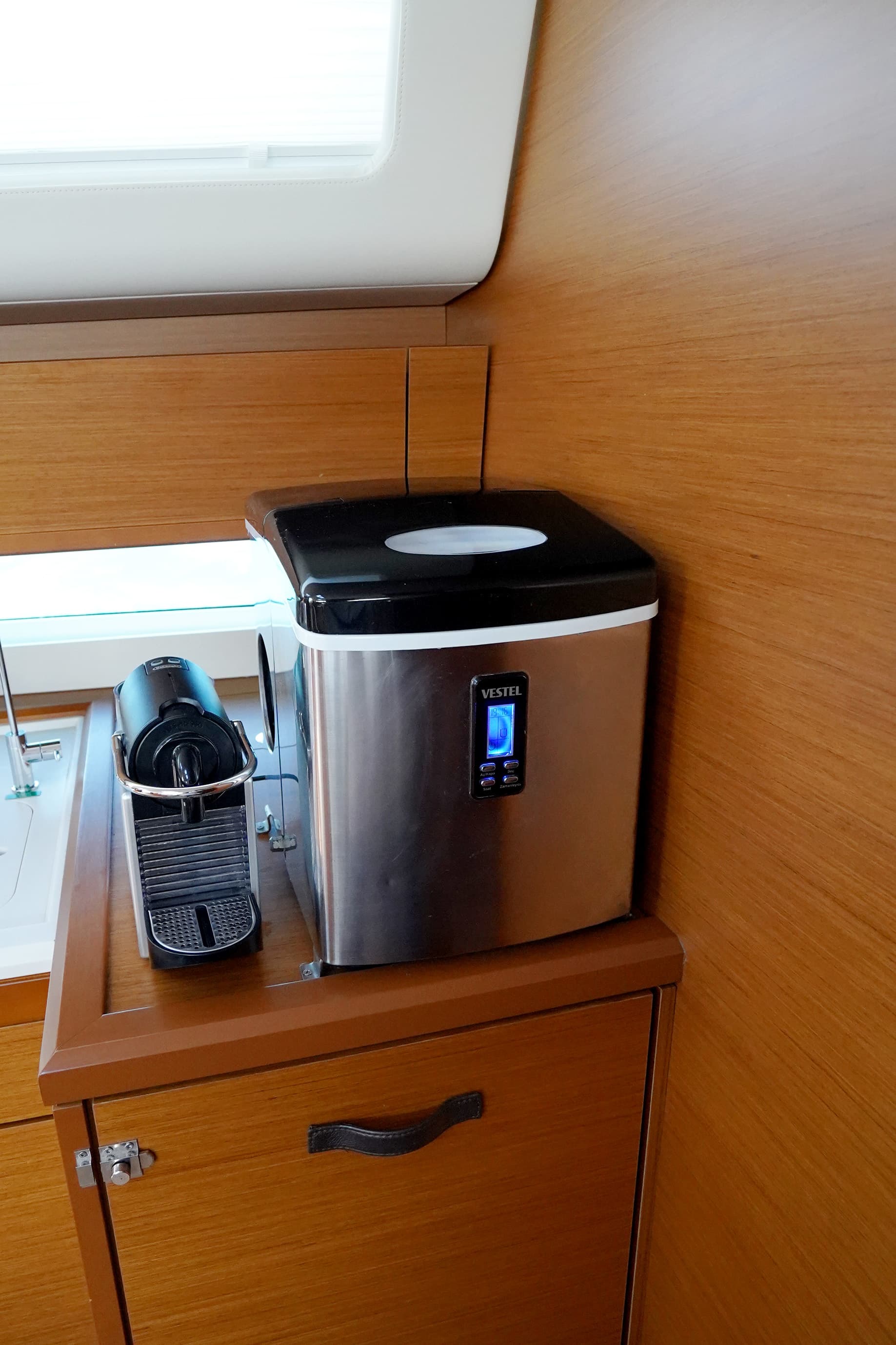 Jeanneau 54 - photo 6