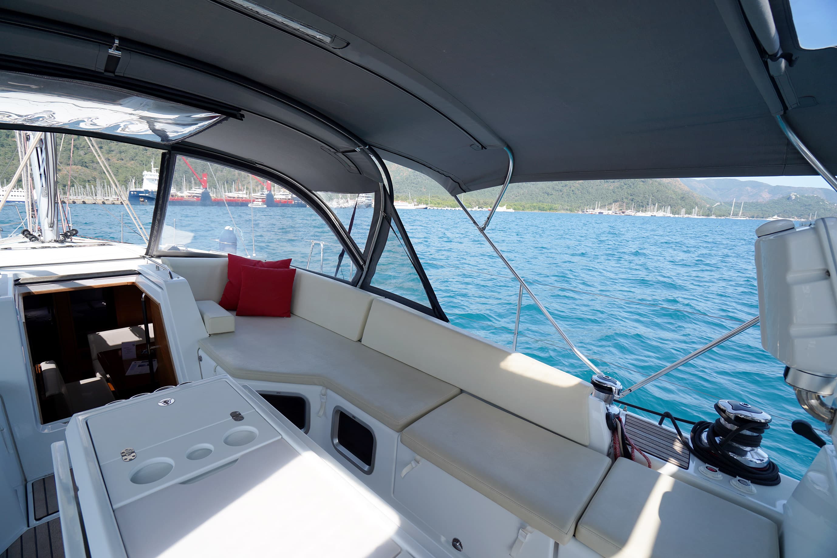 Jeanneau 54 - photo 10