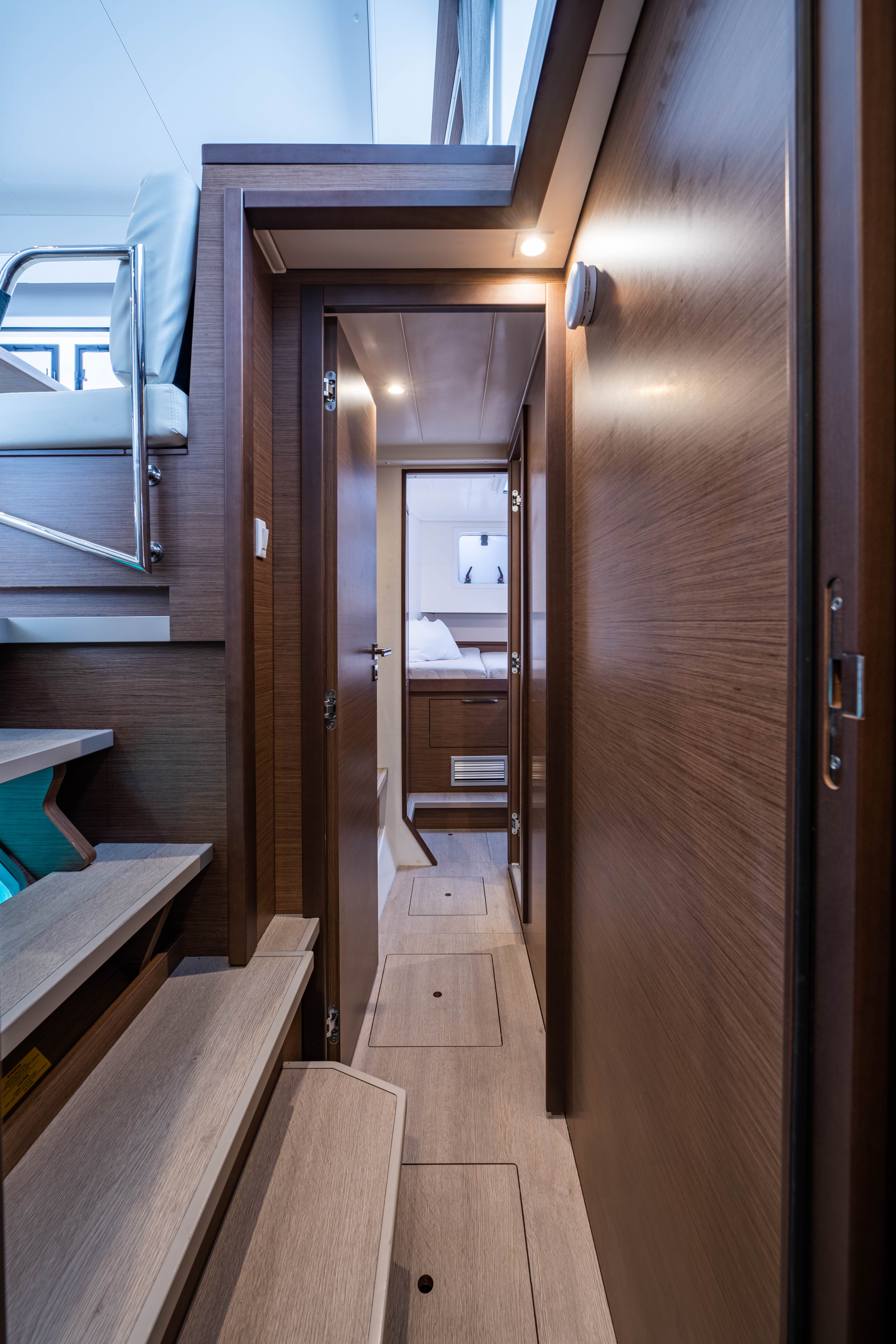 Lagoon 40 - photo 17