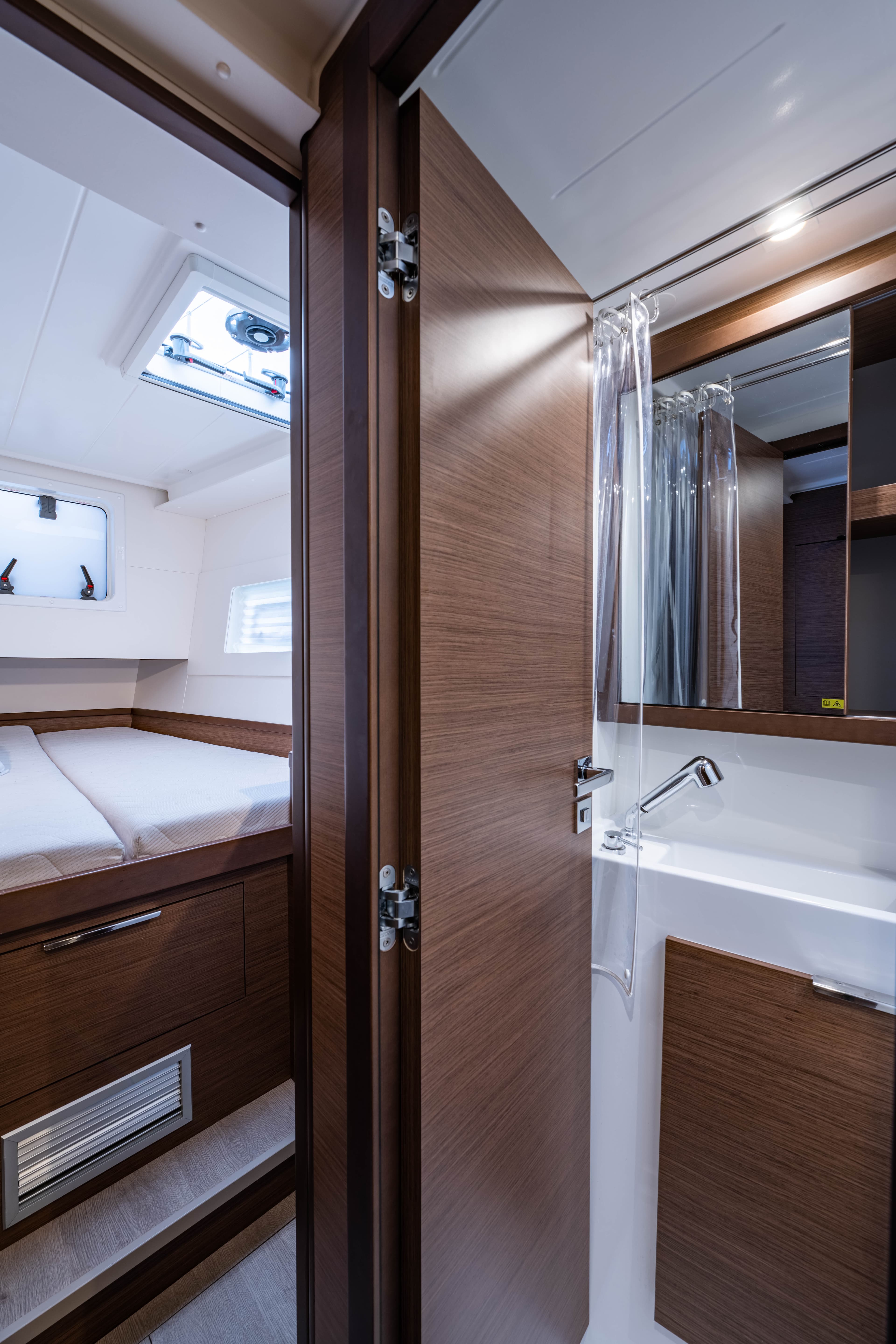 Lagoon 40 - photo 14