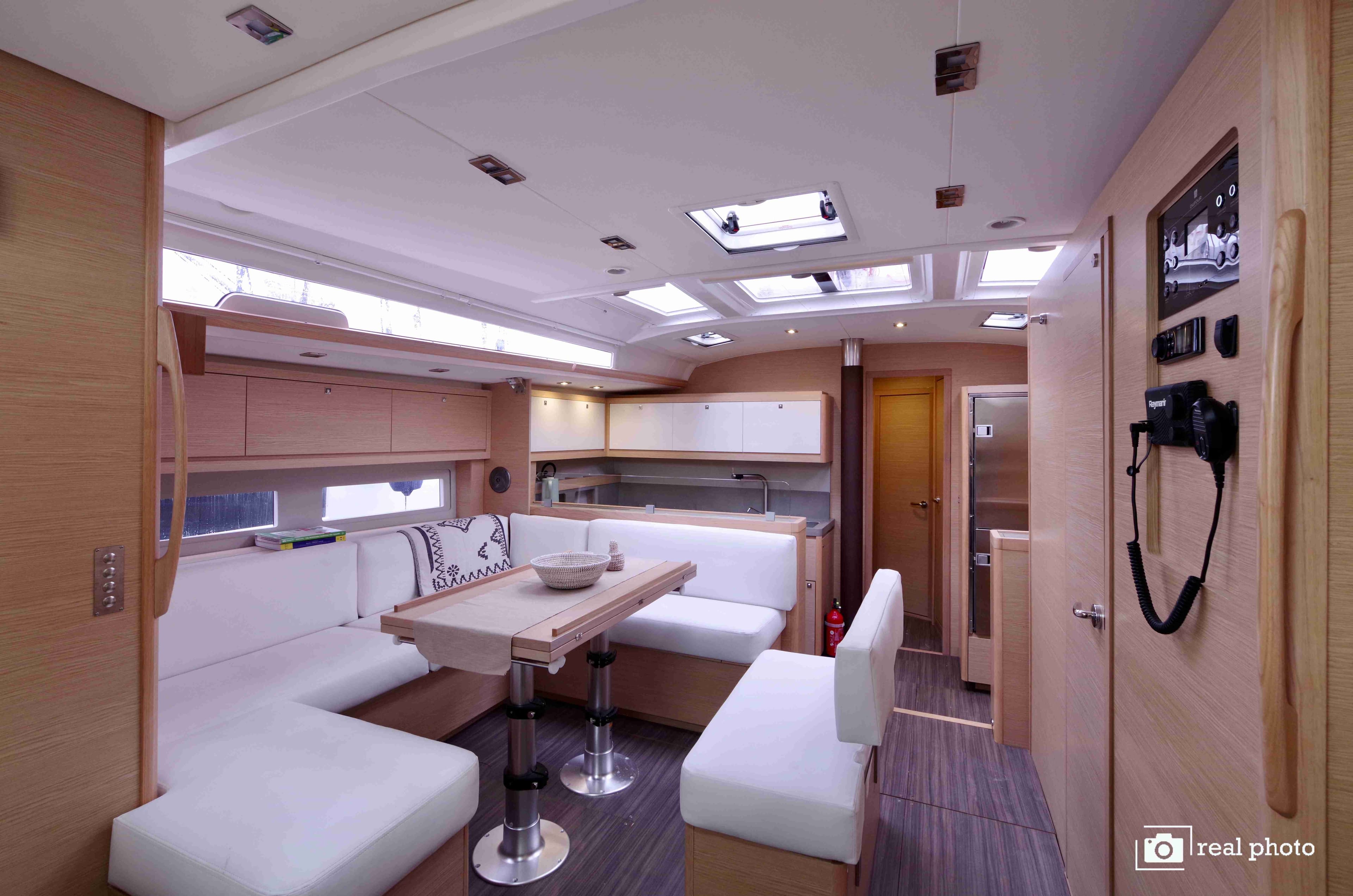 Dufour 530 - photo 16