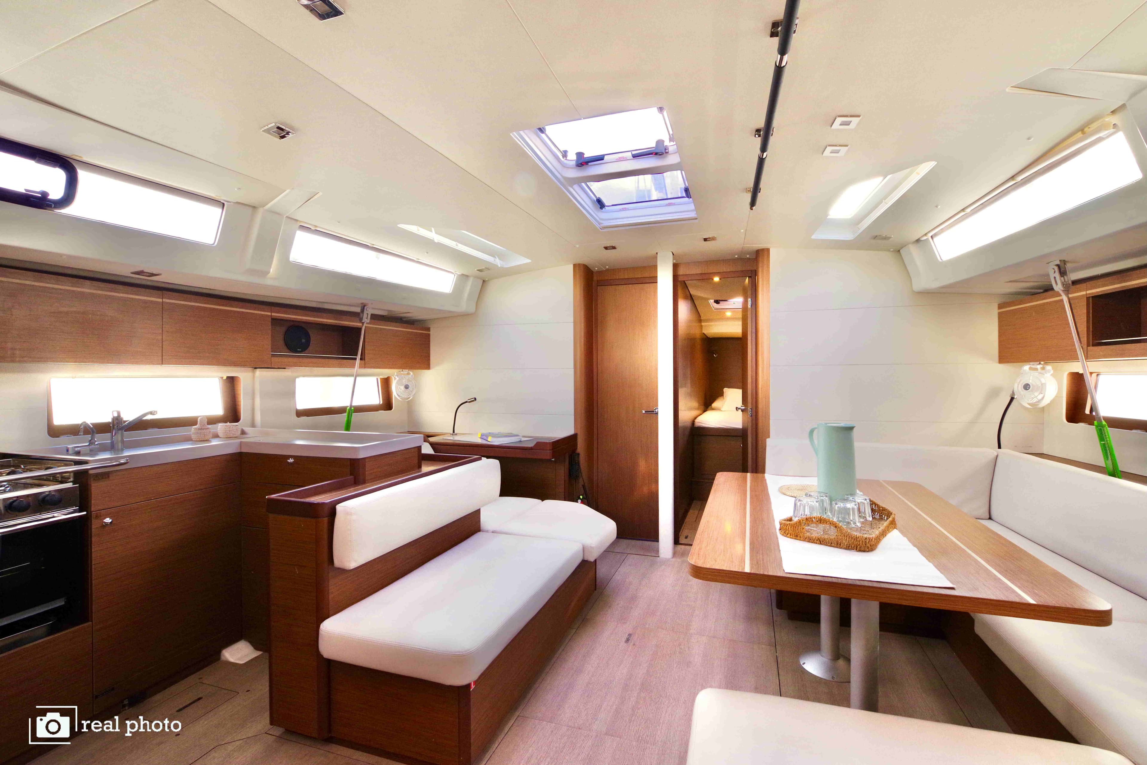 Oceanis 51.1 - photo 7