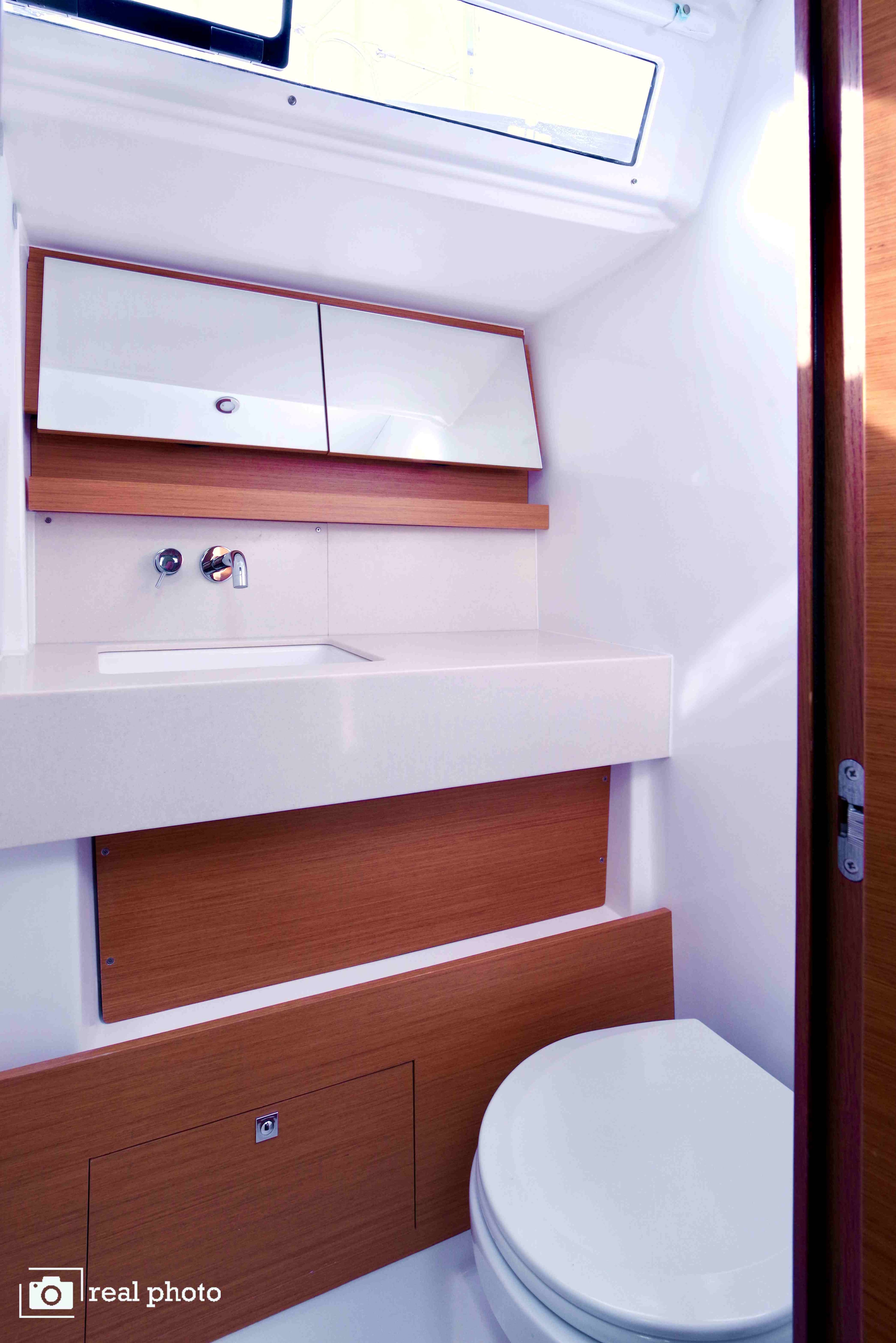 Dufour 470 - photo 9