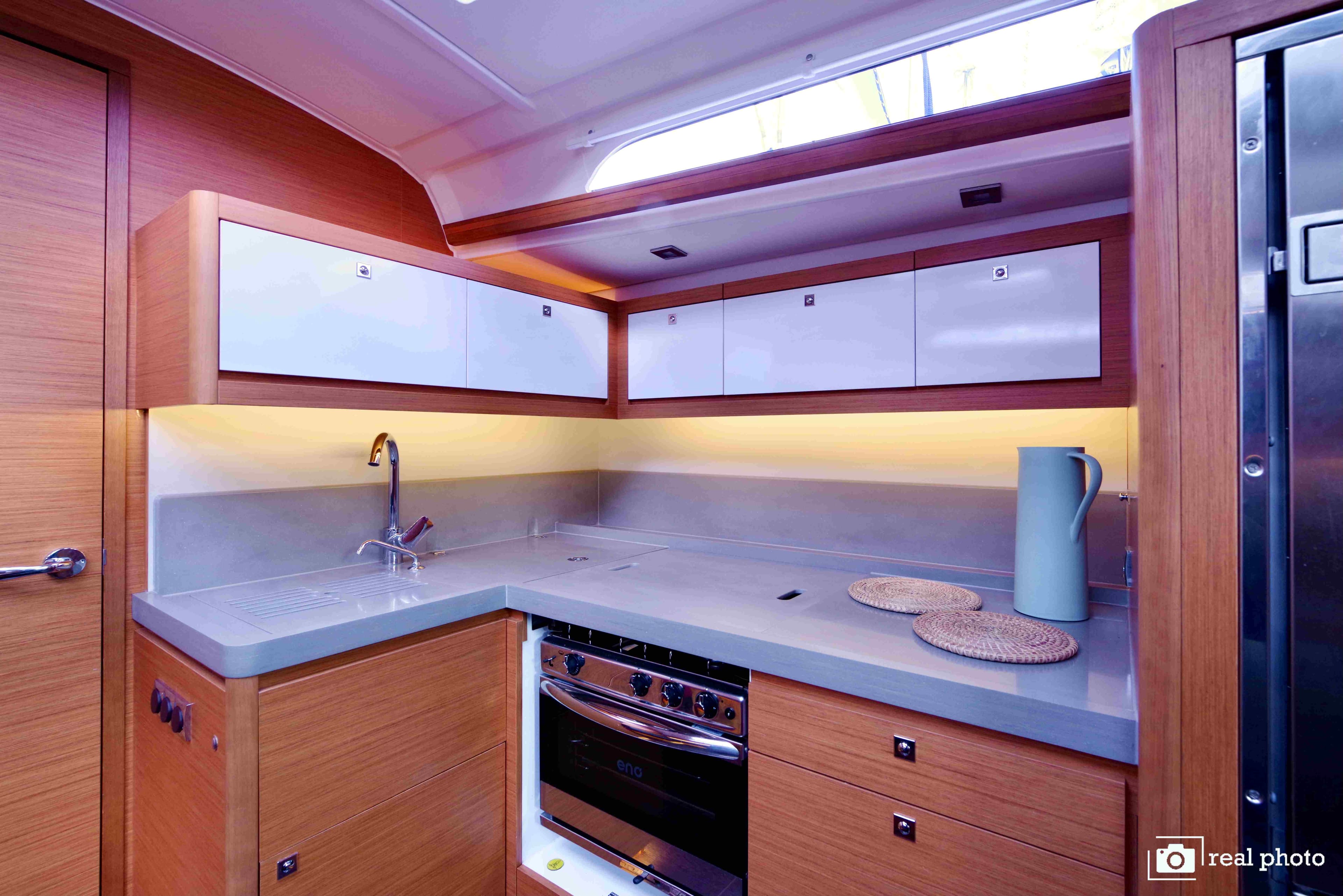 Dufour 470 - photo 7