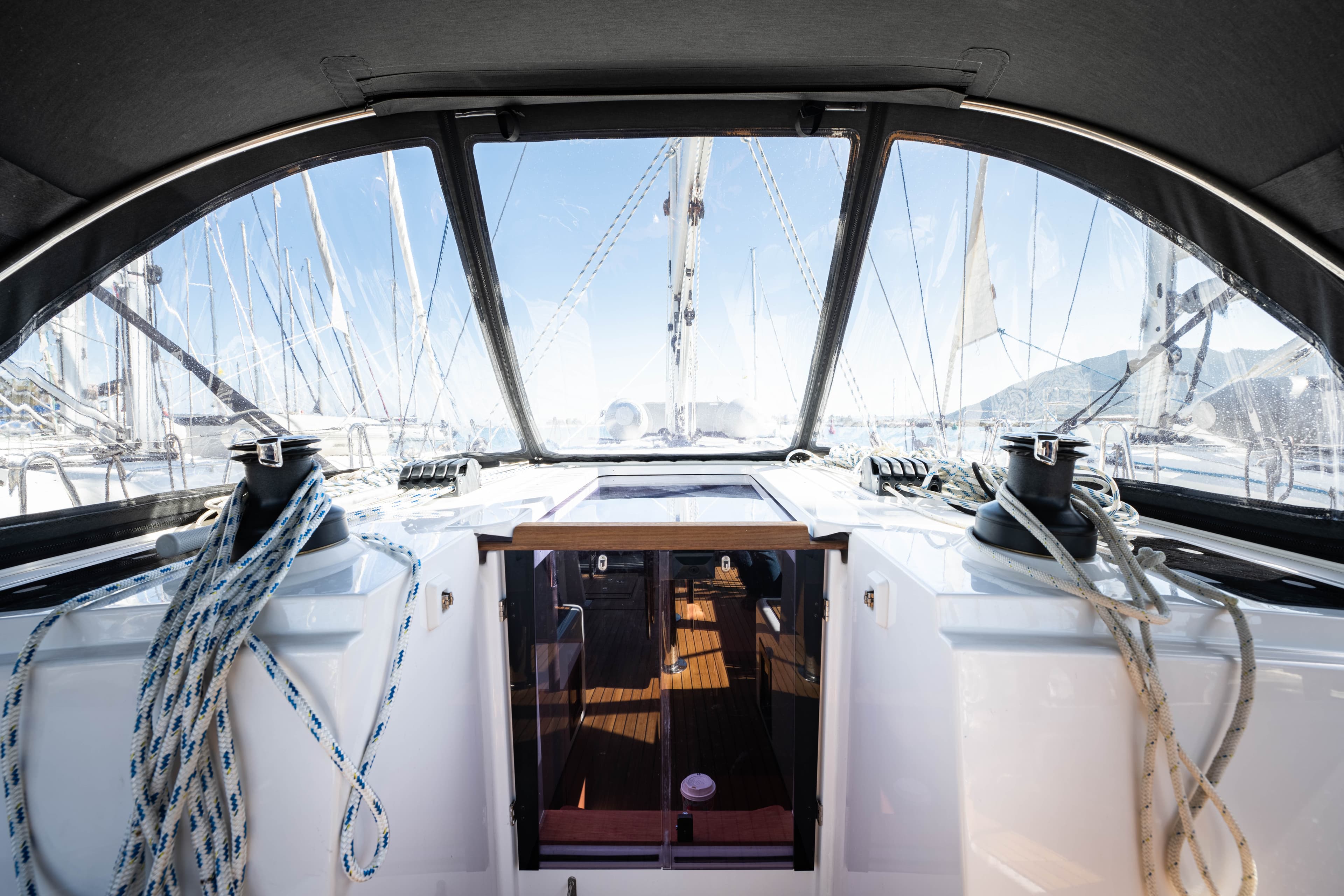 Bavaria C42 - photo 36