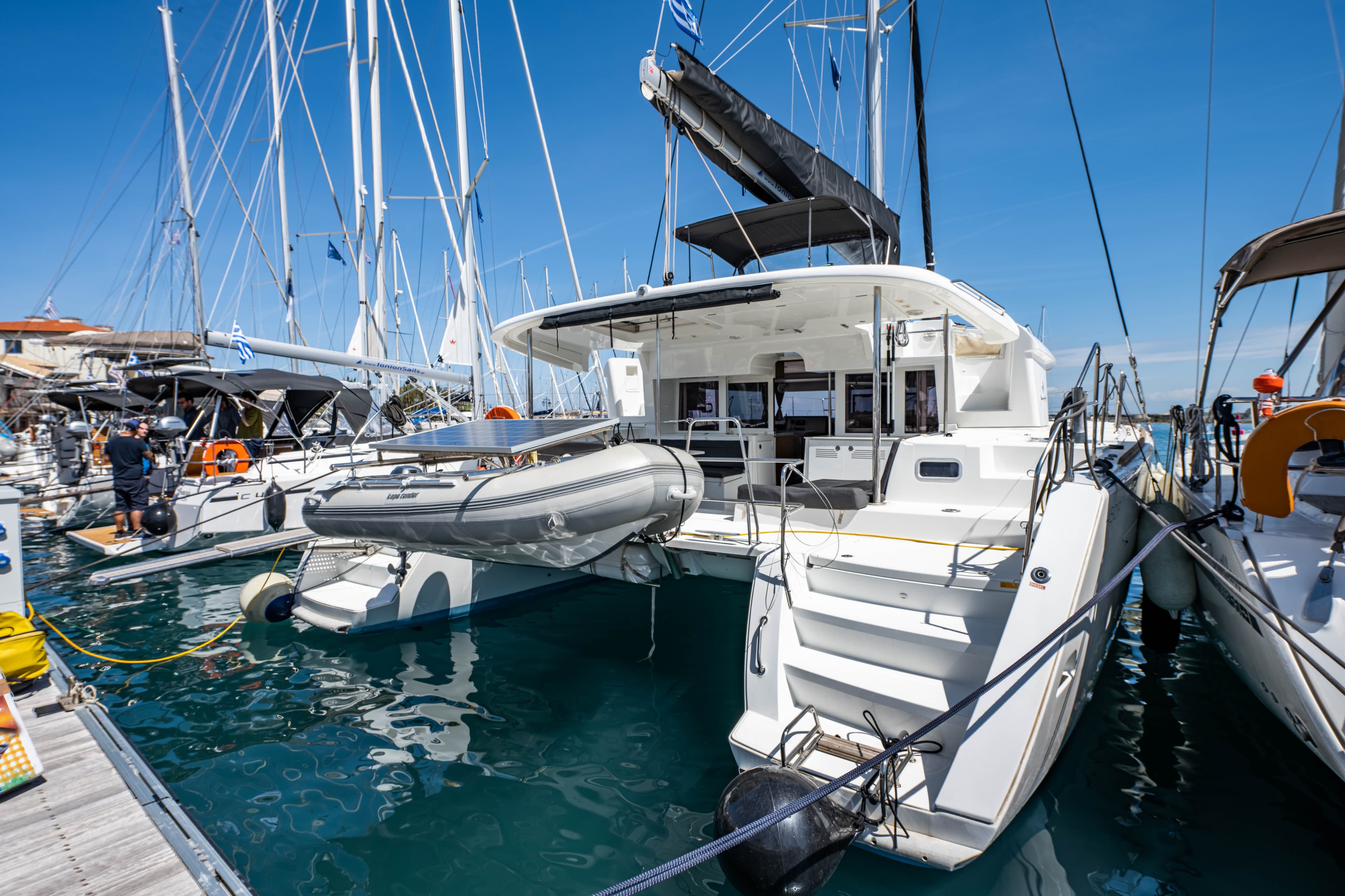 Lagoon 450 Fly - photo 41