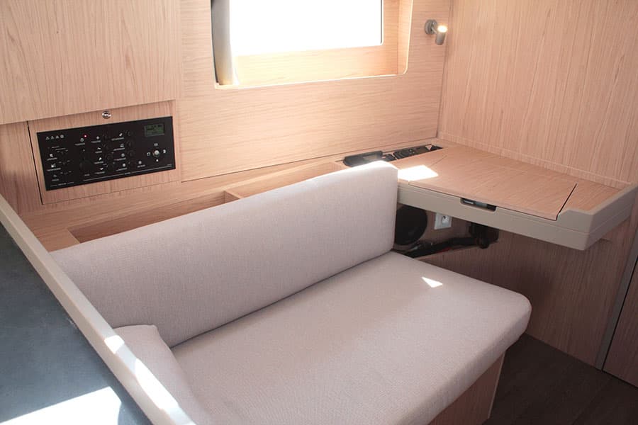 Oceanis 41.1 - photo 13