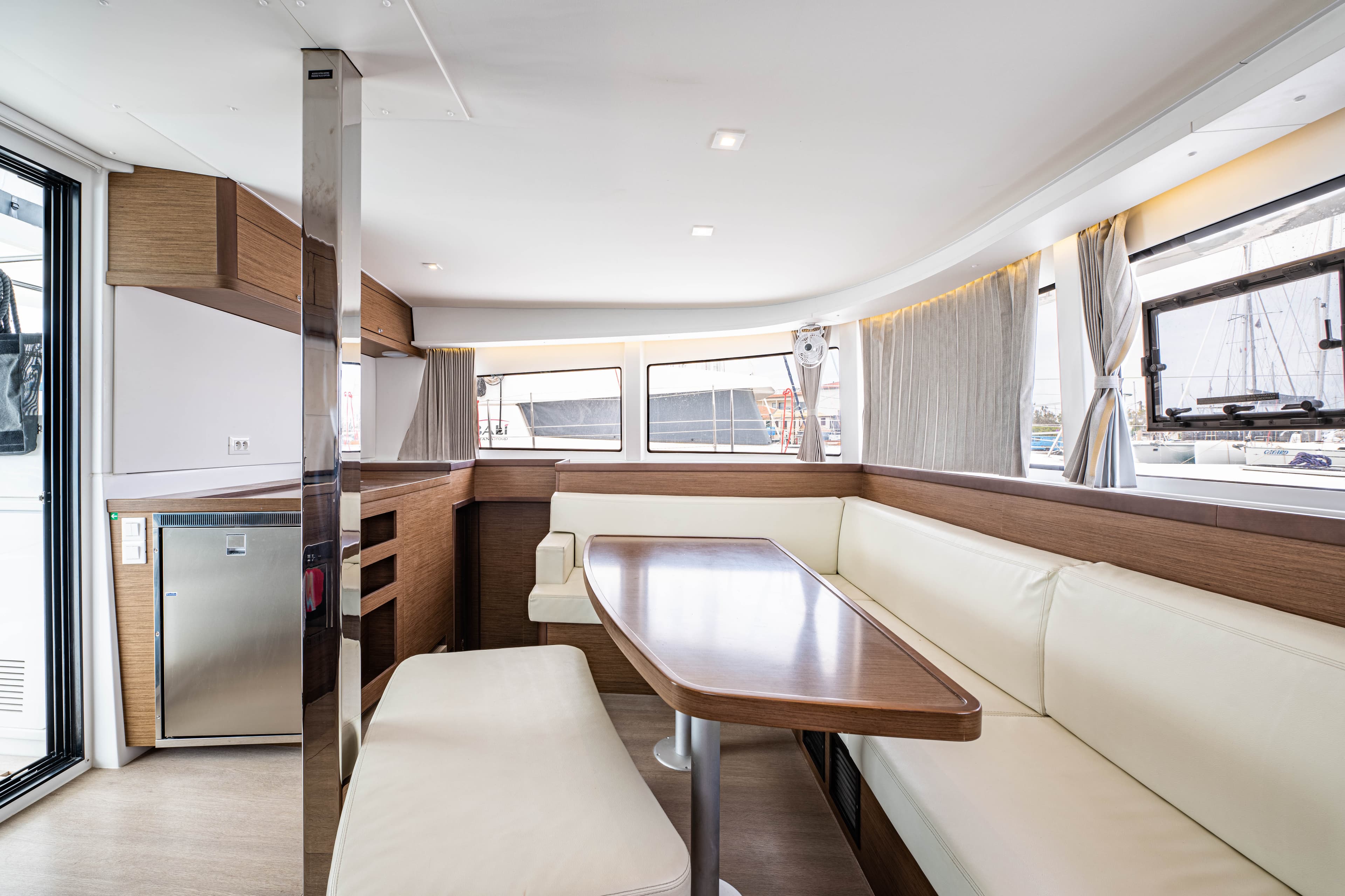 Lagoon 42 - photo 39