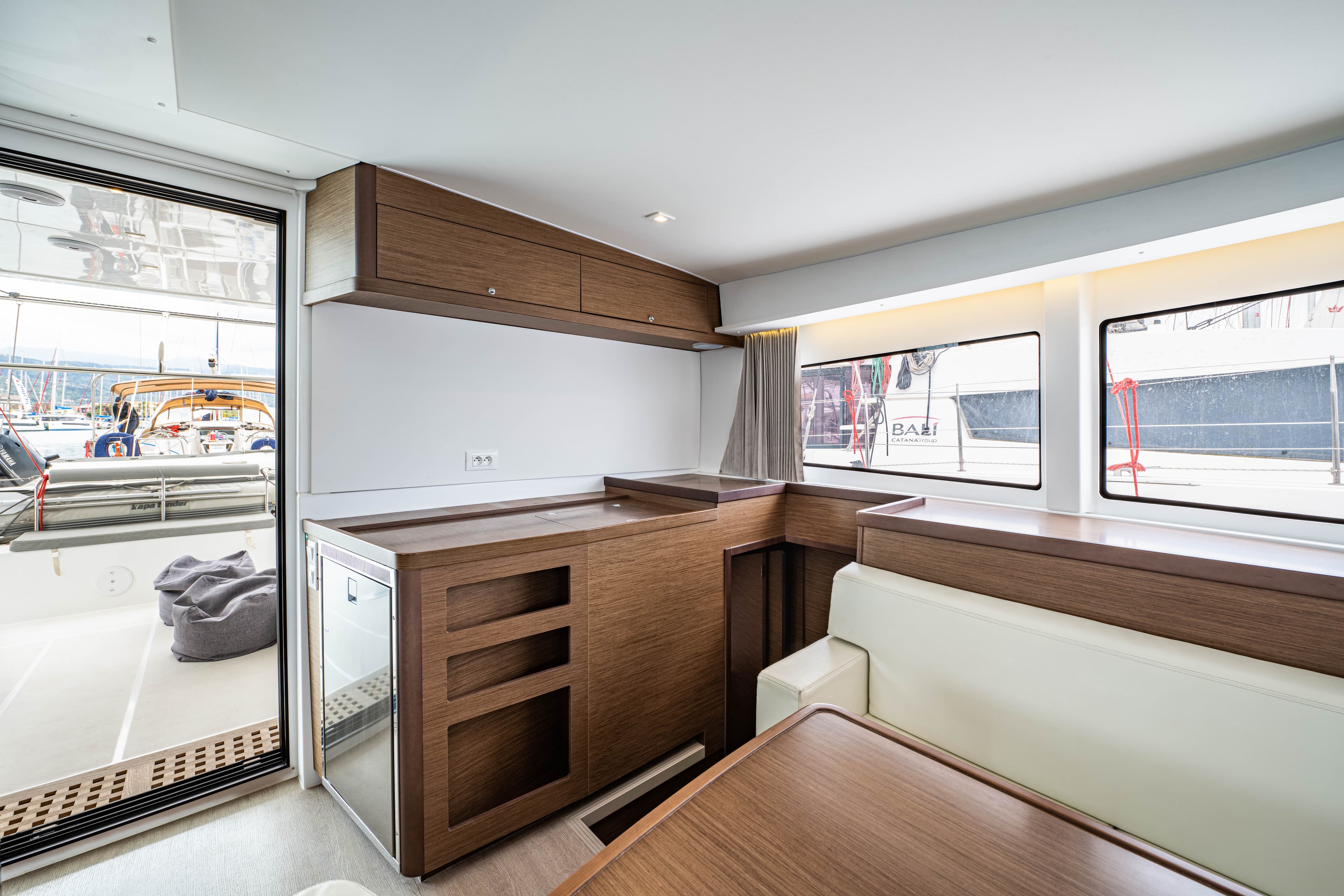 Lagoon 42 - photo 12