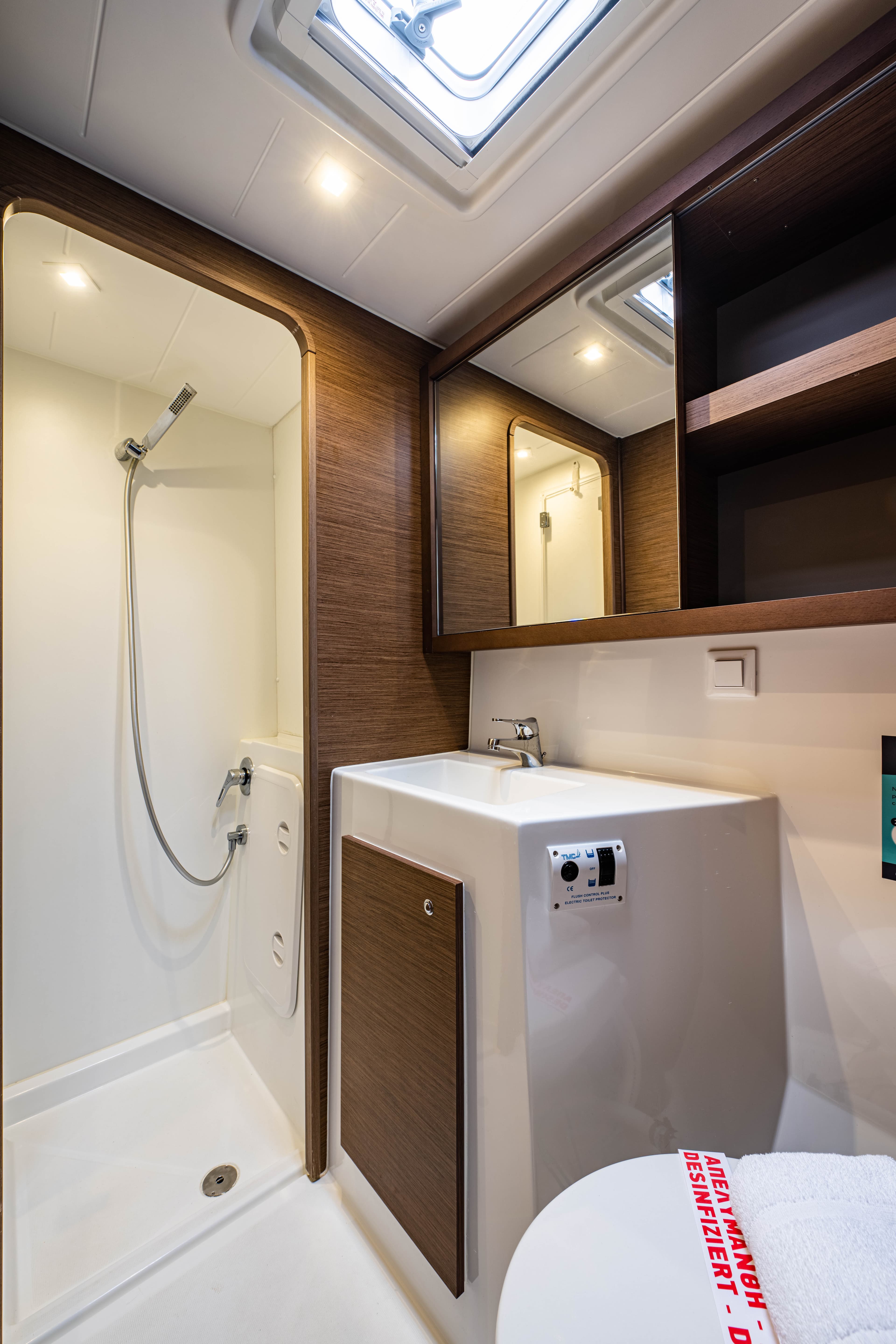 Lagoon 42 - photo 36