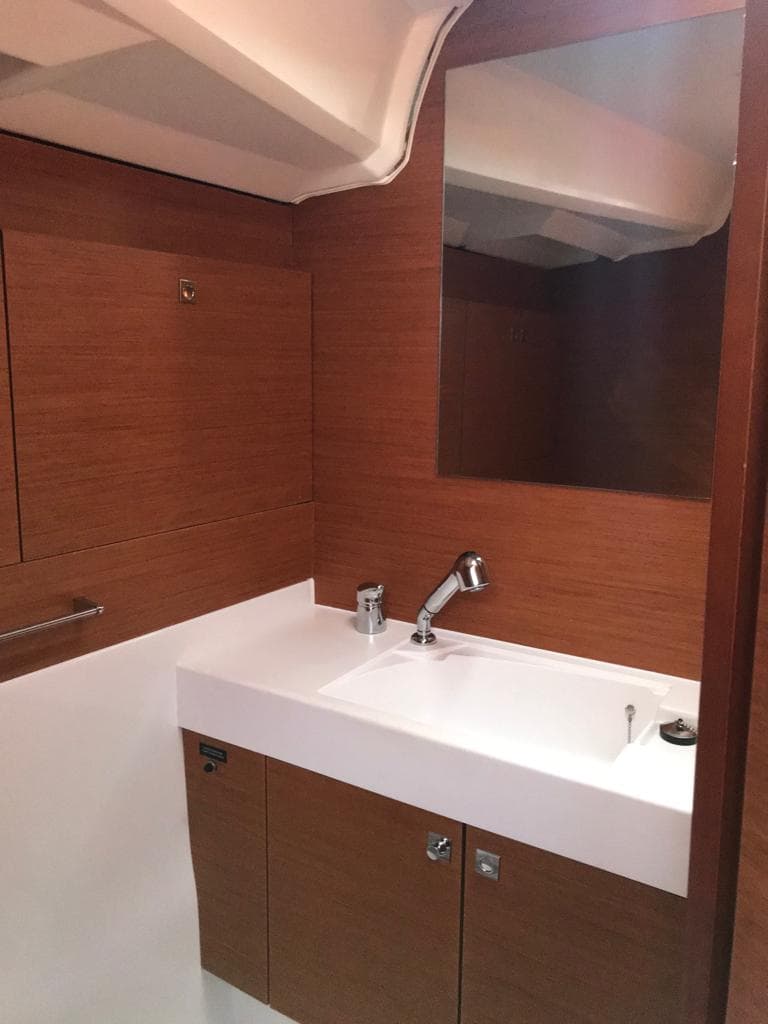 Sun Odyssey 519 - photo 9