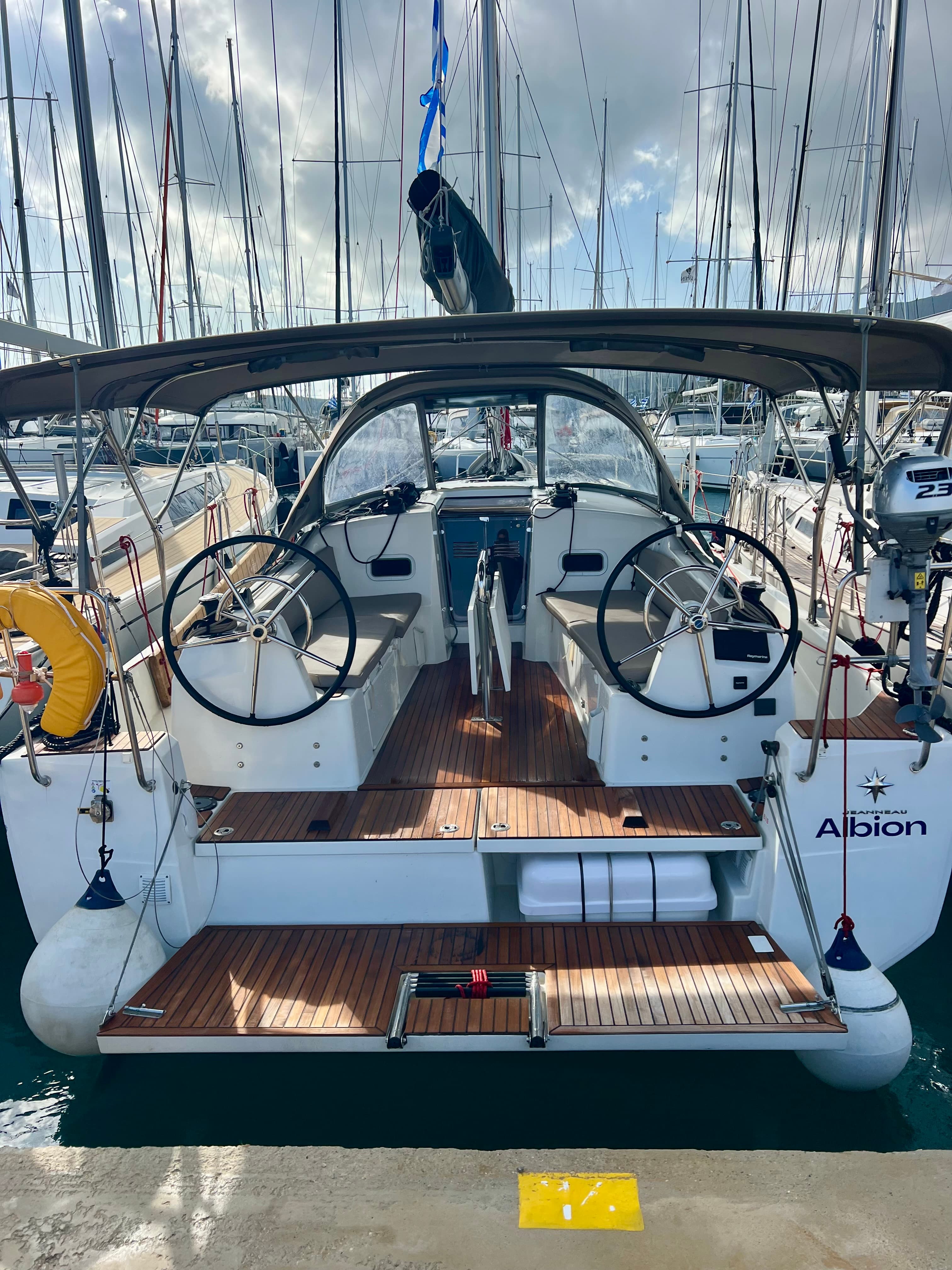 Sun Odyssey 380 - photo 7