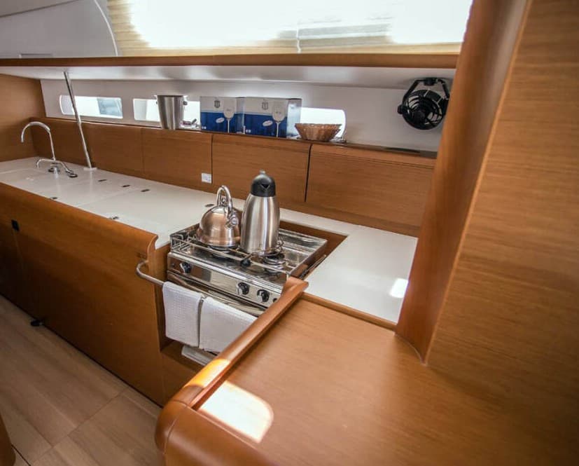 Sun Odyssey 519 - photo 15