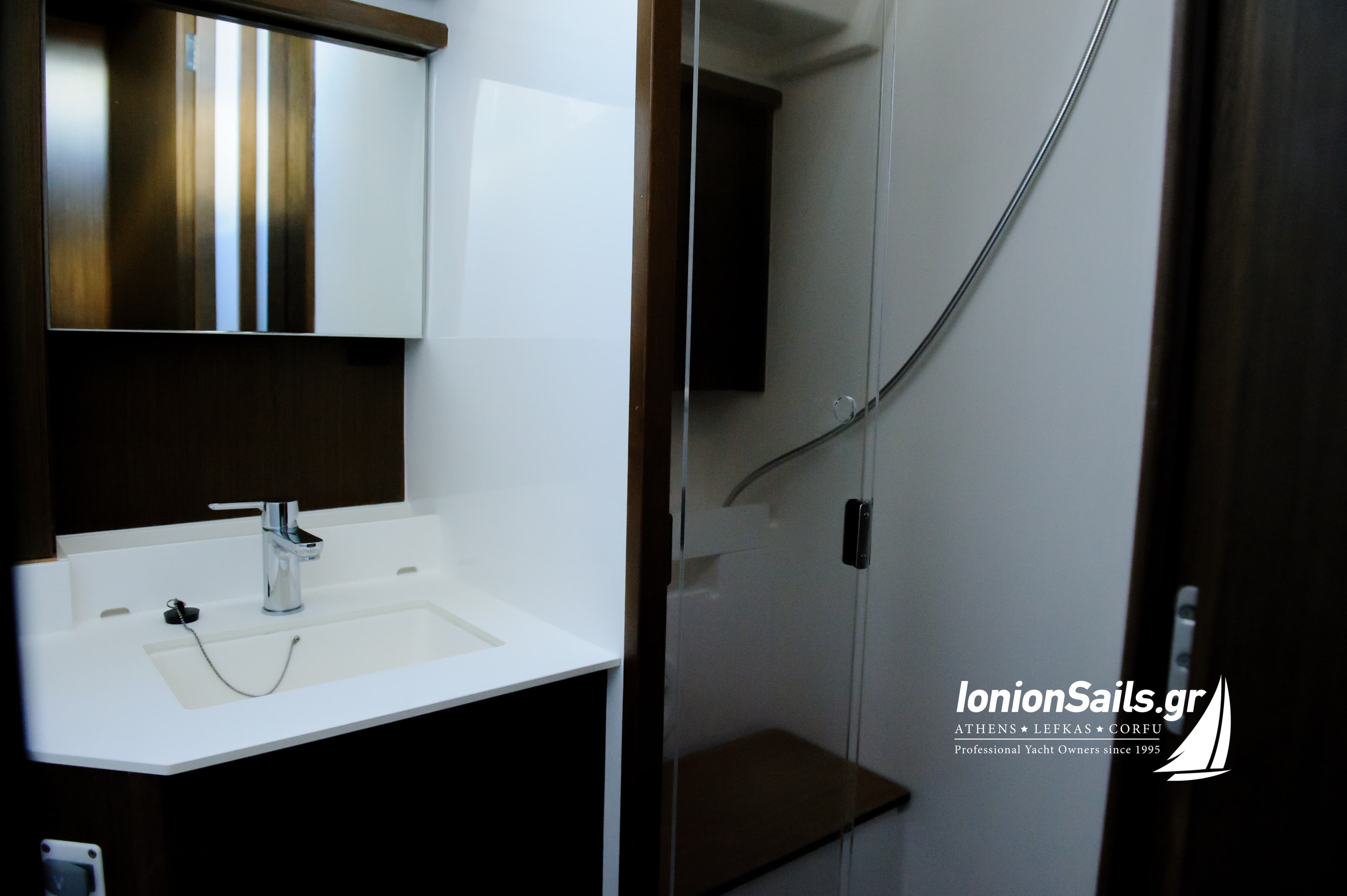 Bavaria C57 - photo 4