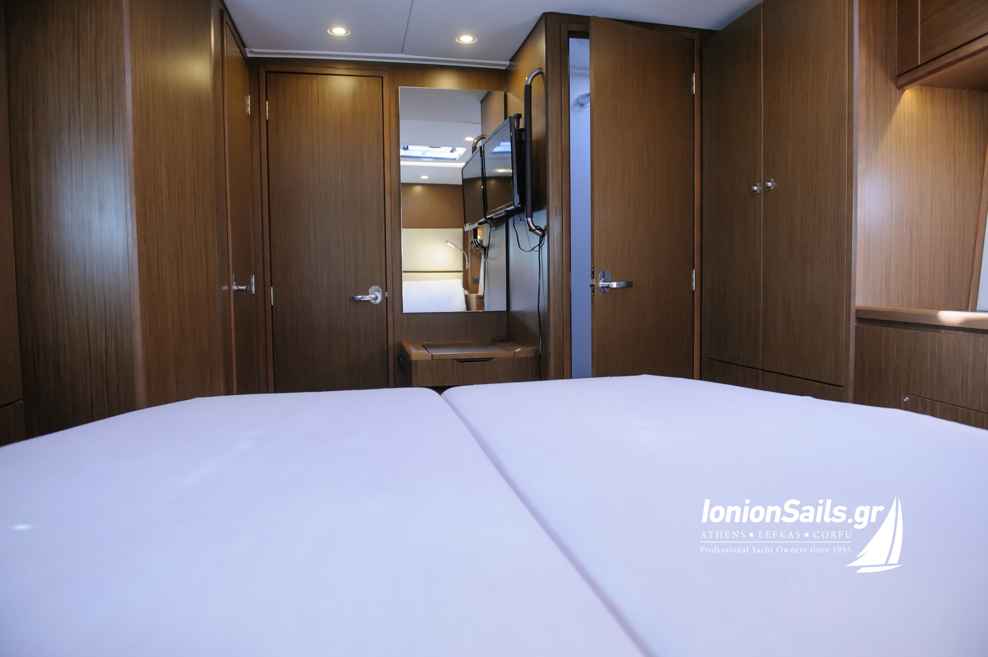 Bavaria C57 - photo 13