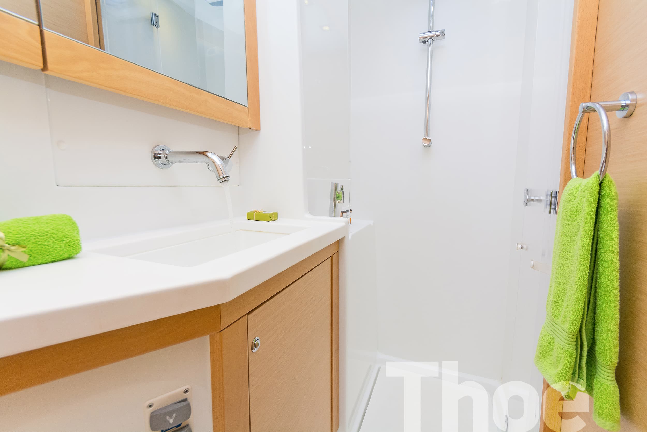 Lagoon 450 Fly - photo 29