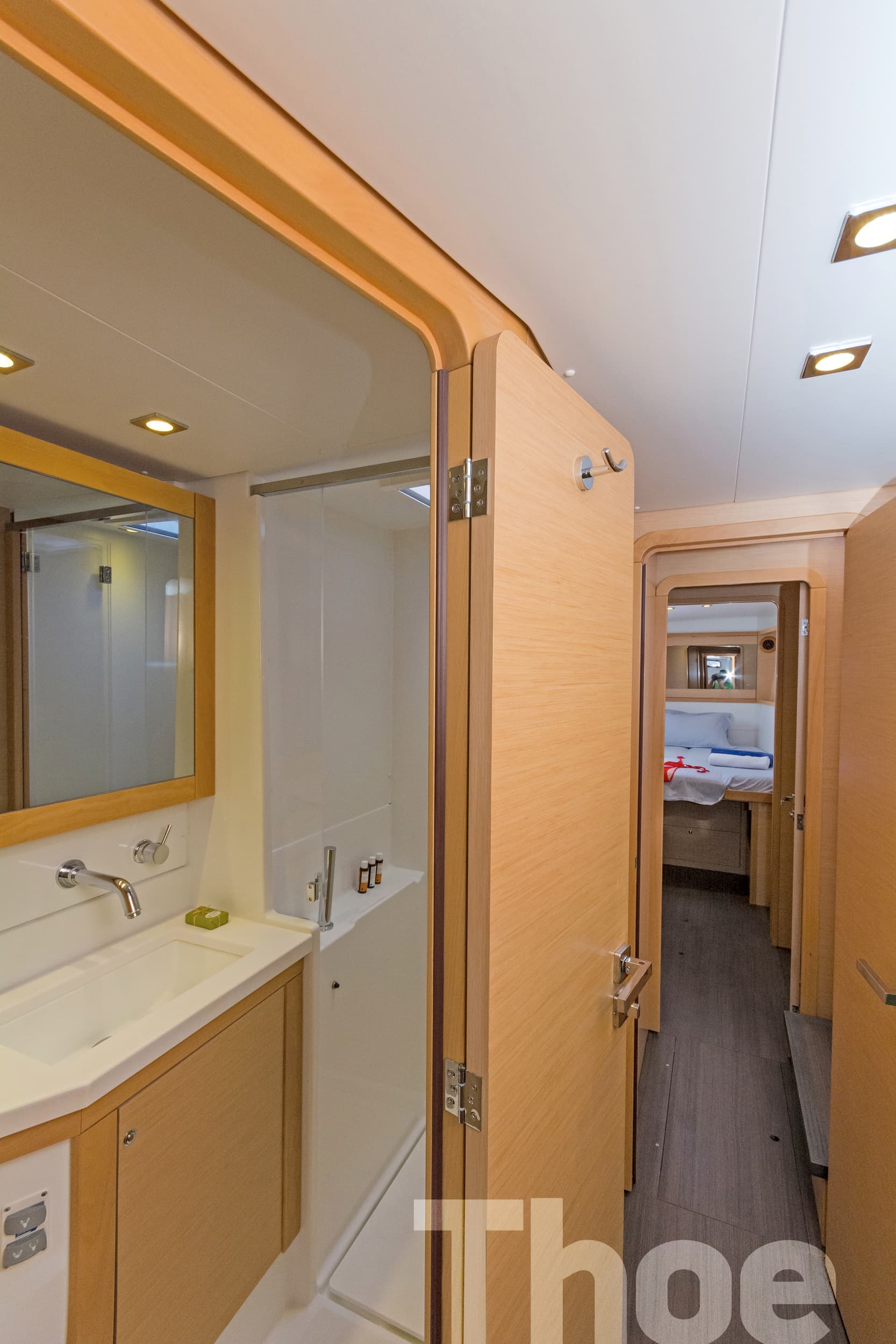 Lagoon 450 Fly - photo 30