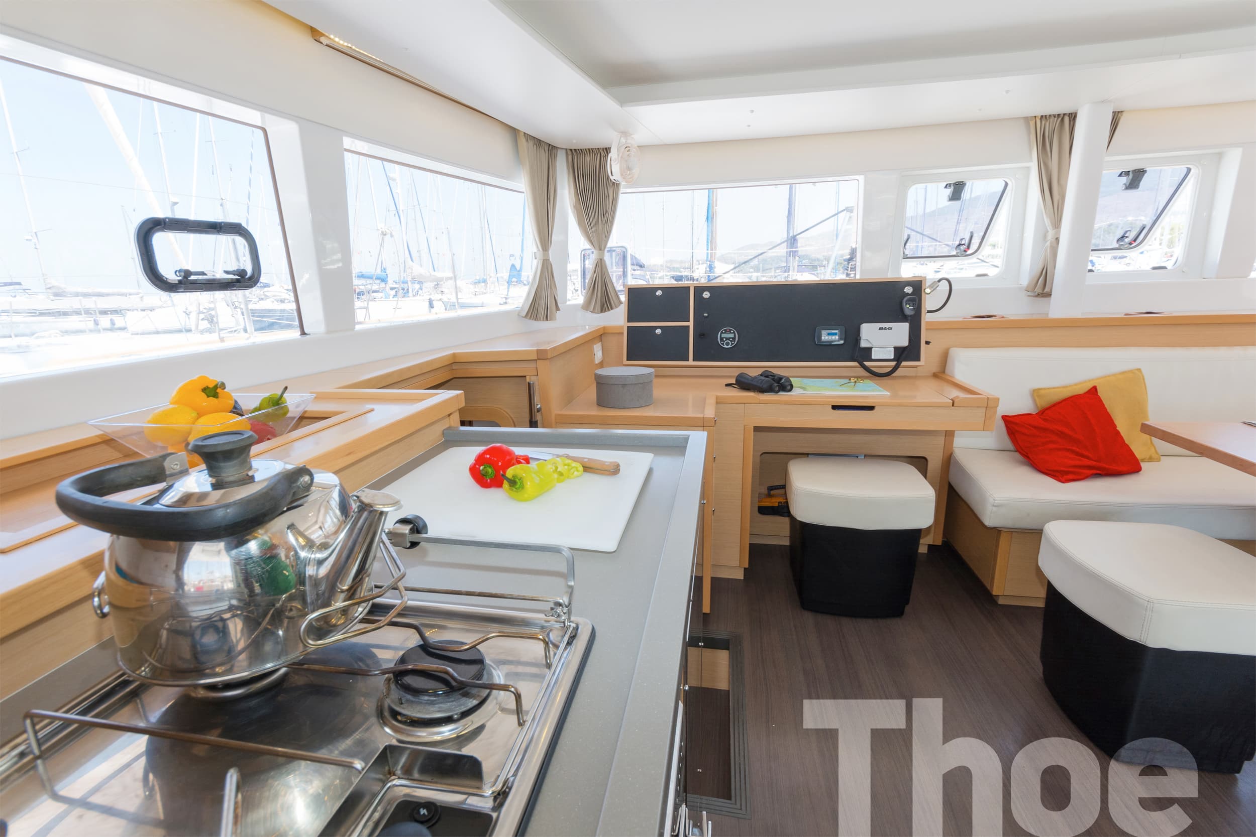 Lagoon 450 Fly - photo 27