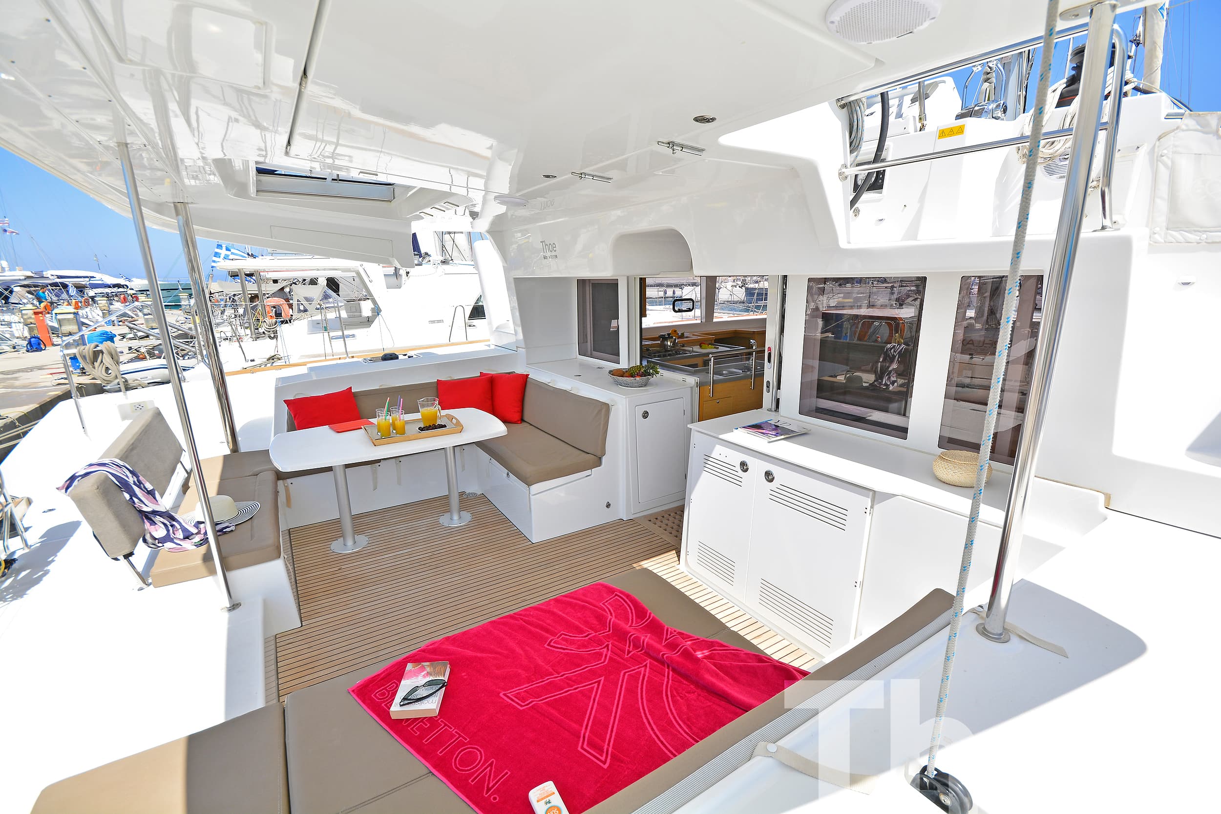 Lagoon 450 Fly - photo 41