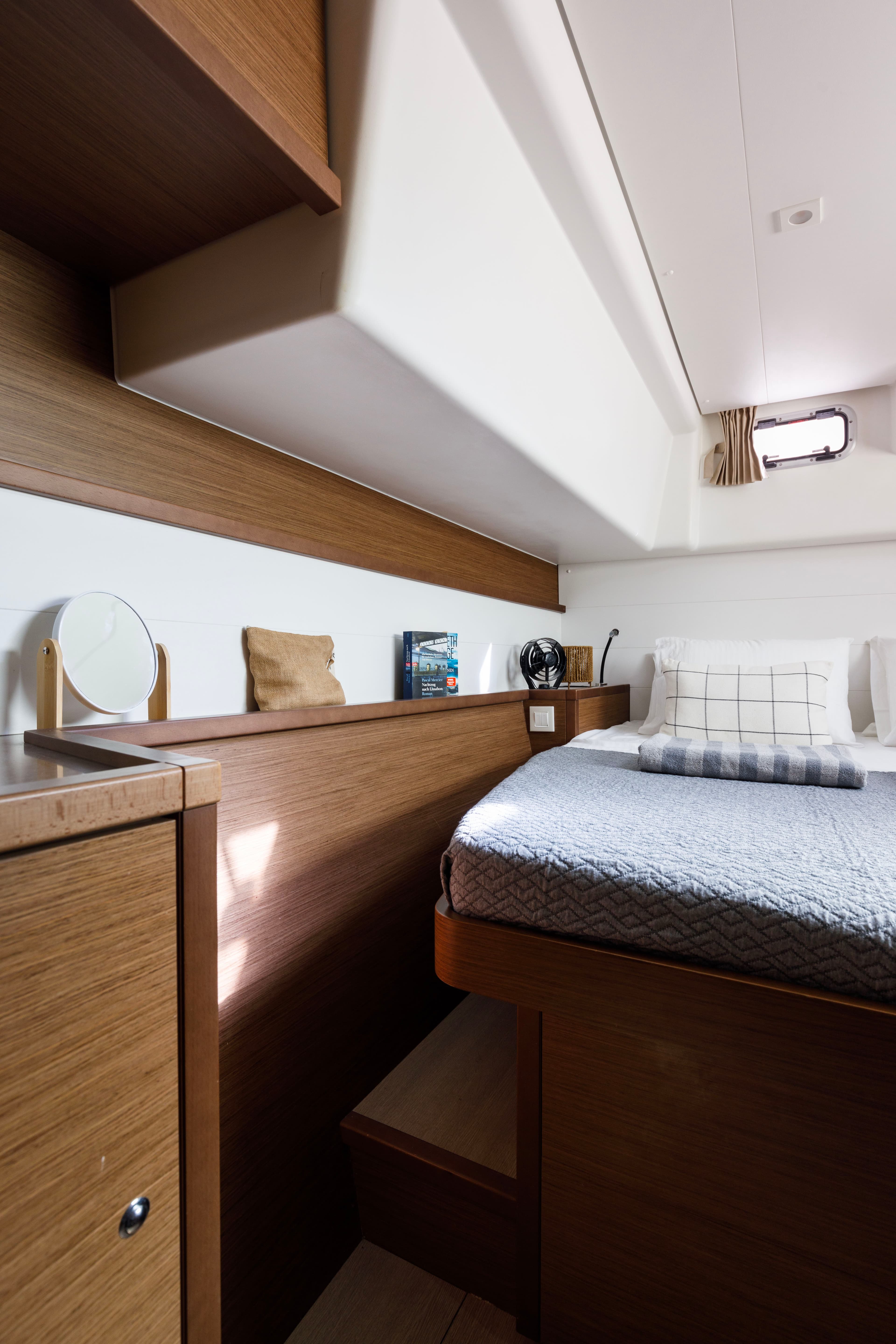 Lagoon 450 Fly - photo 11