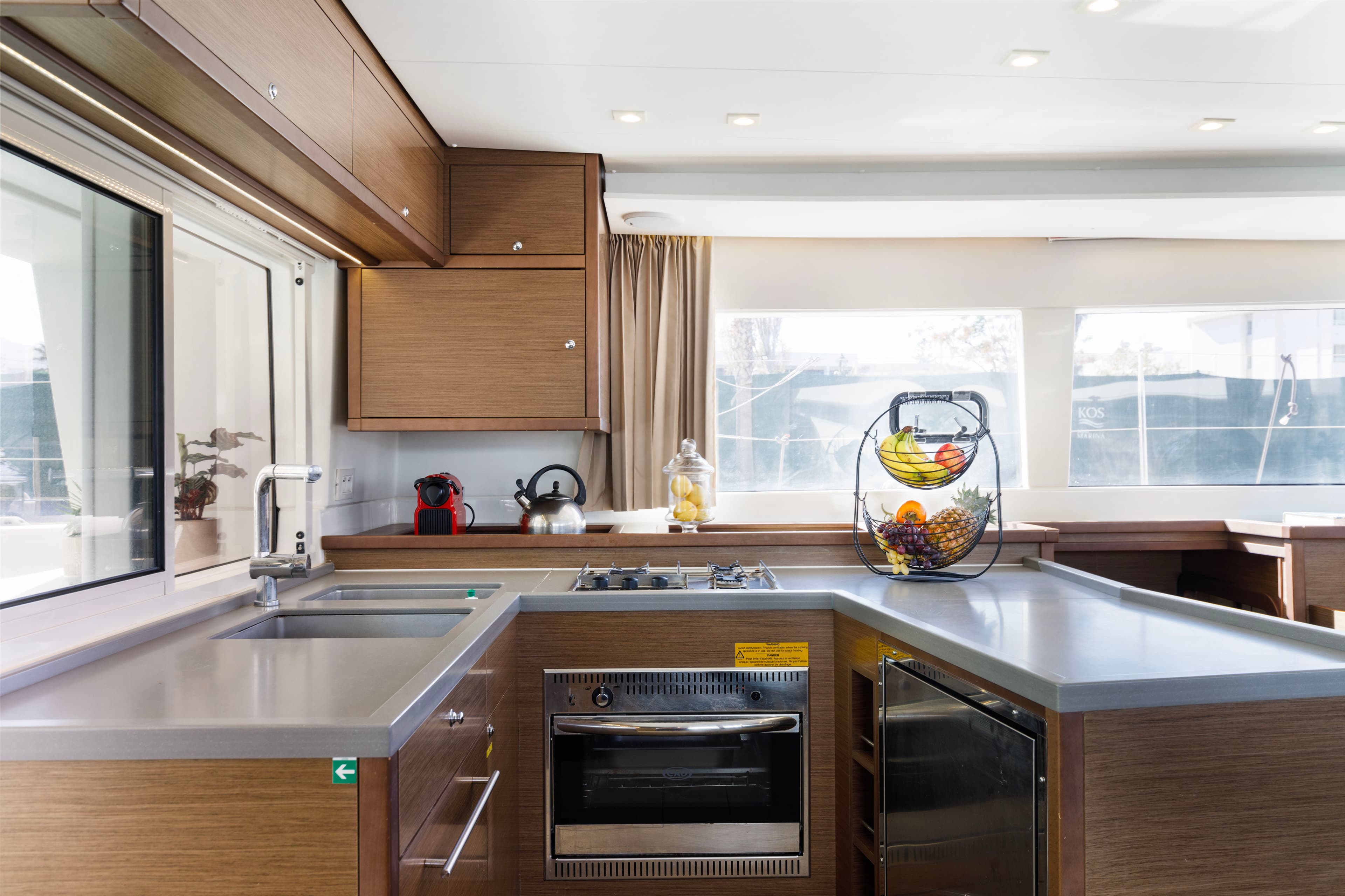 Lagoon 450 Fly - photo 22