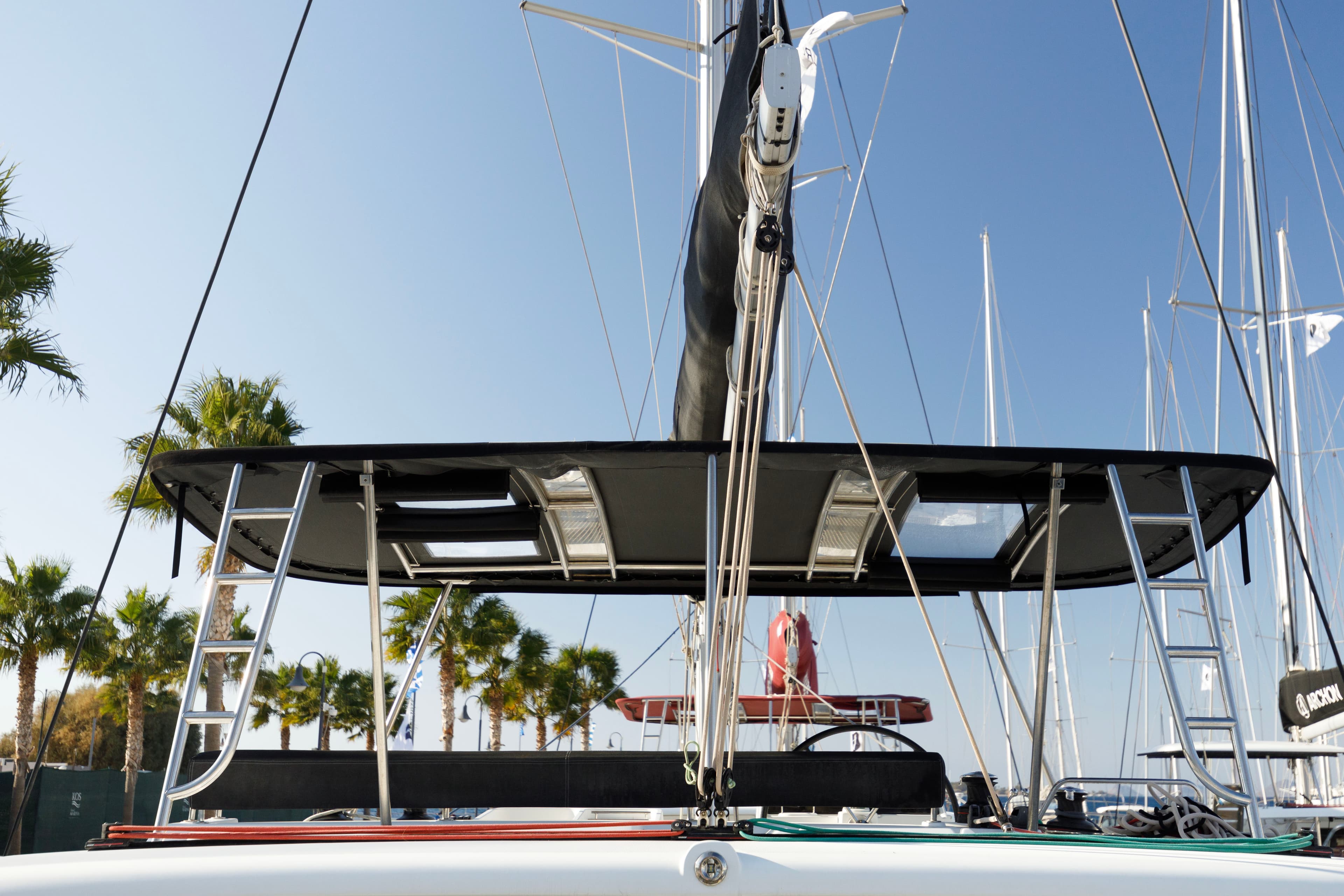 Lagoon 450 Fly - photo 12