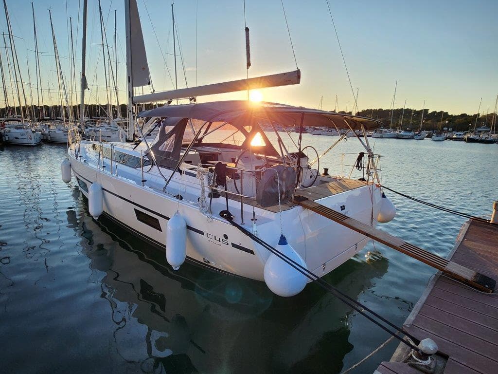 Bavaria C45 Style - photo