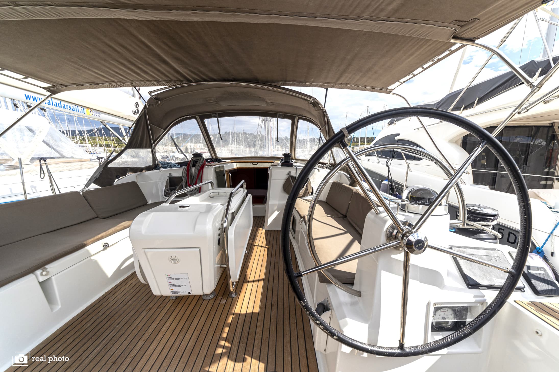 Sun Odyssey 519 - photo 10